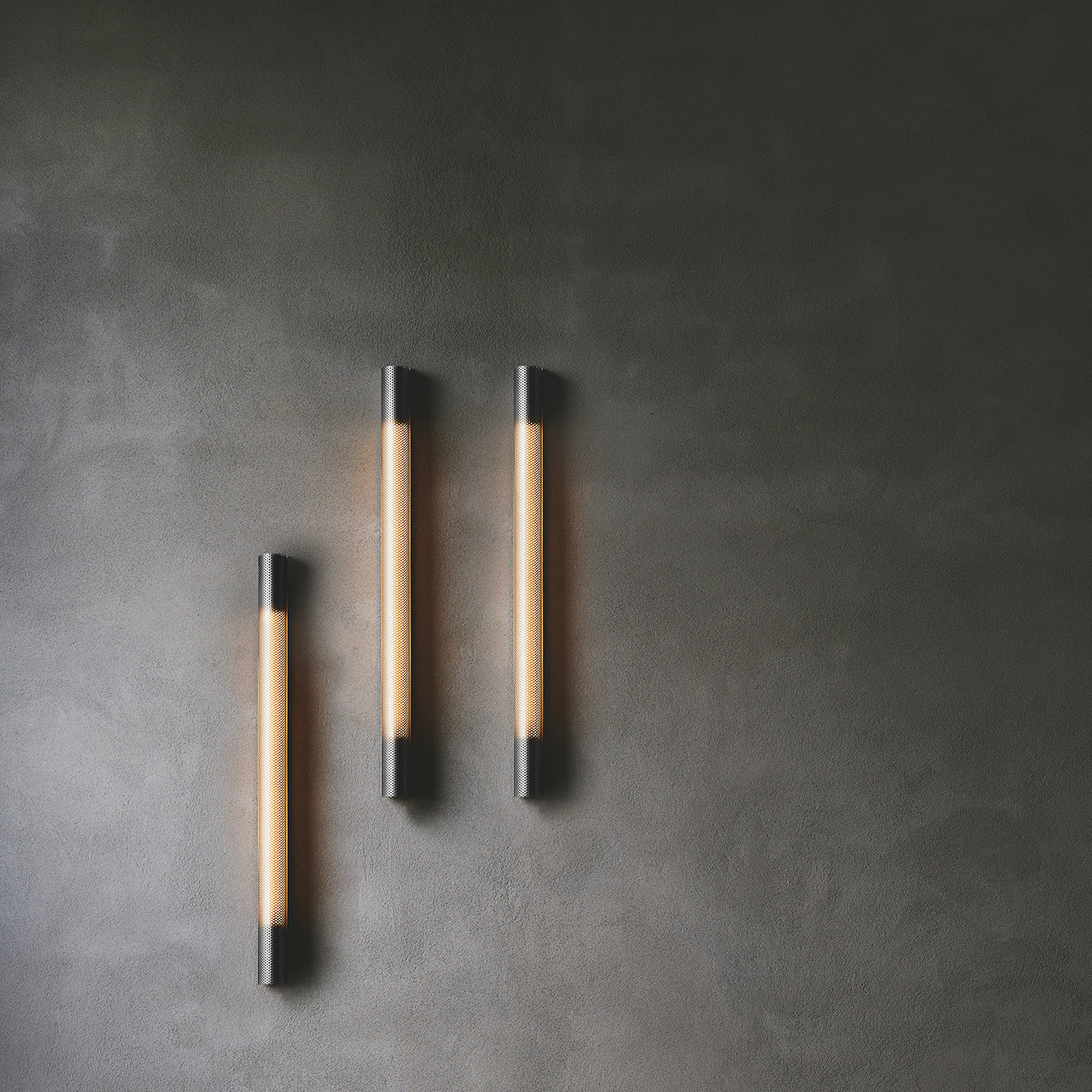 Radent hardwired wall lamp short steel