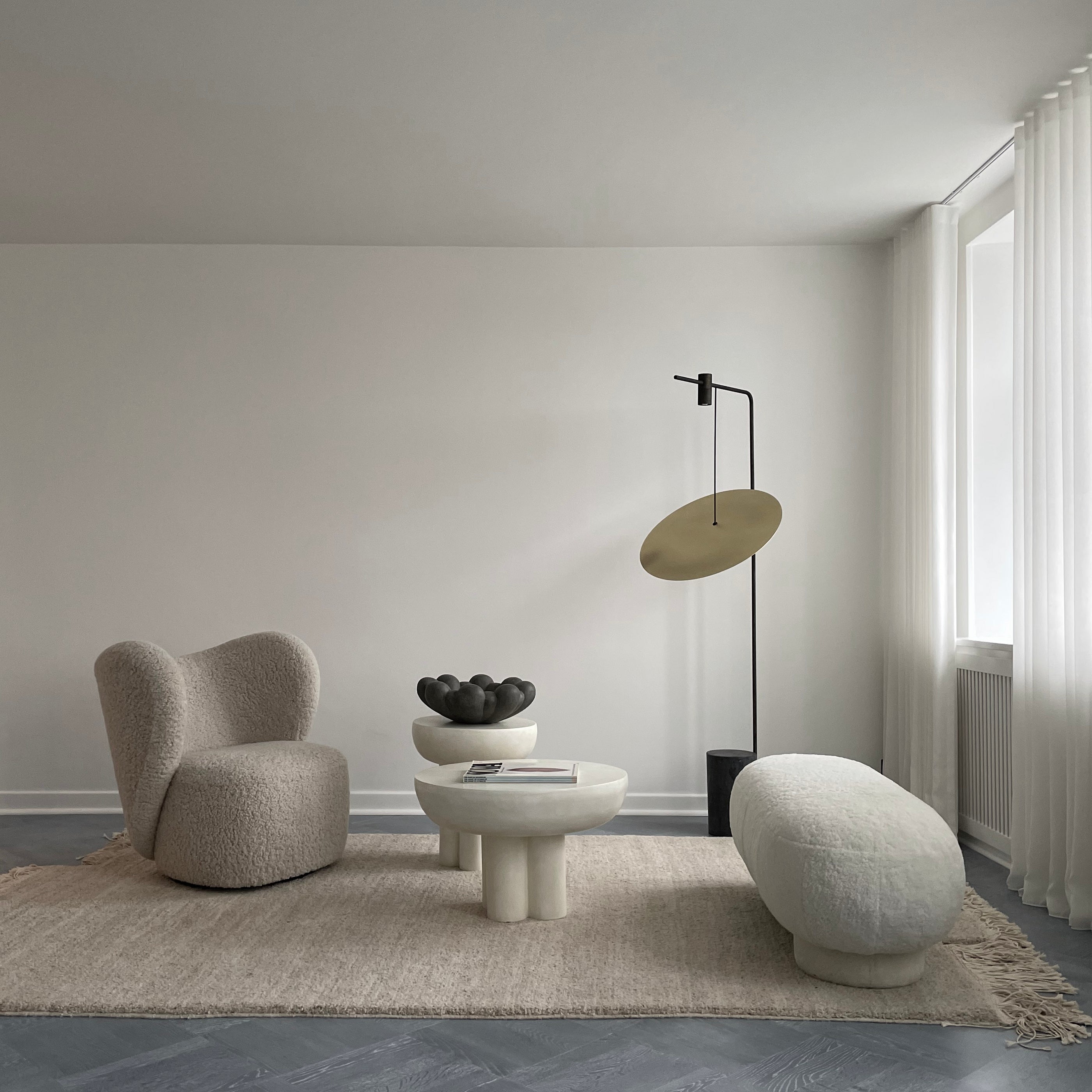 The Moon Floor Lamp - Bronze/Brass UL