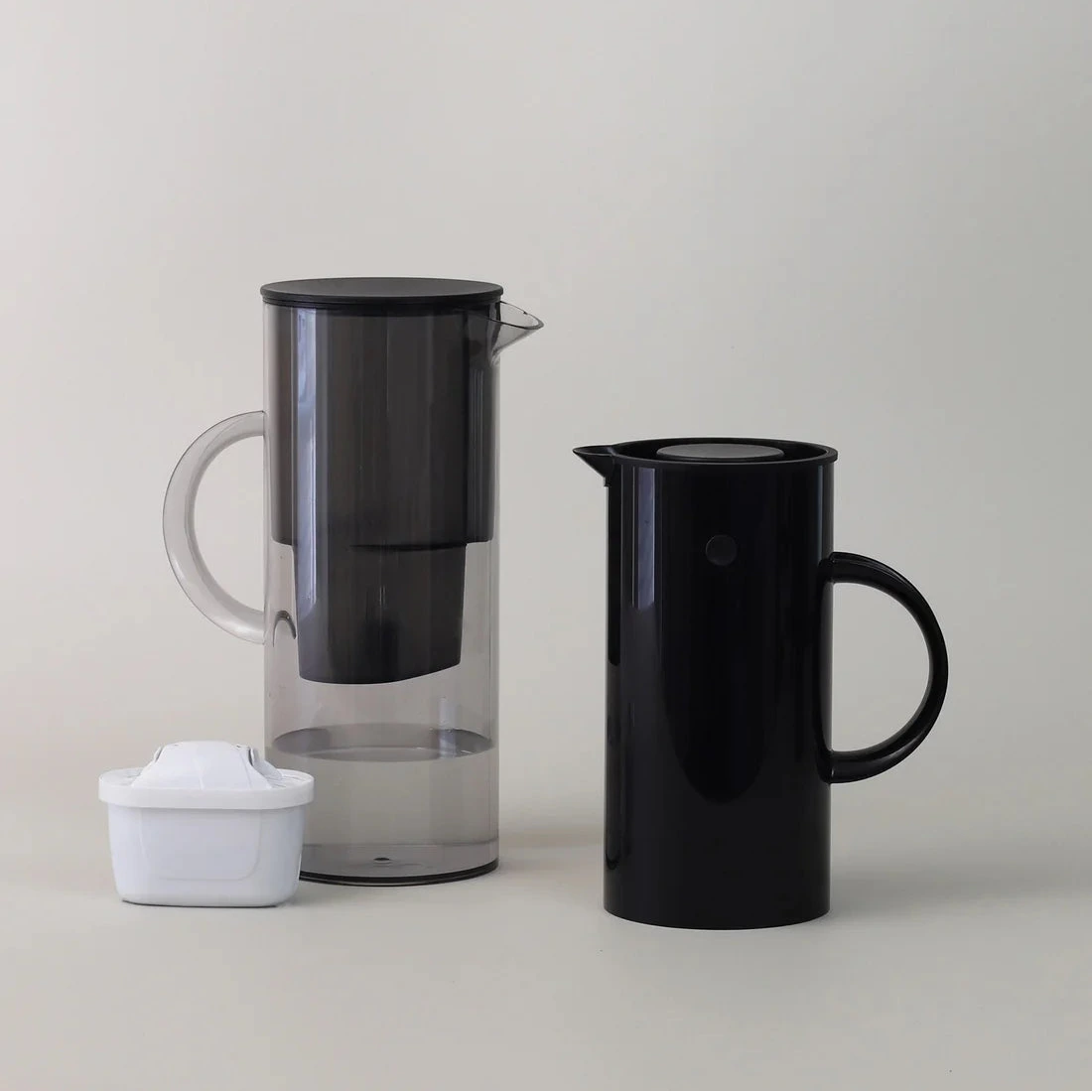 EM77 vacuum jug 0.5 L - black