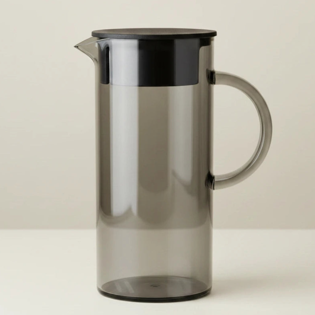 EM77 Jug with lid - Smoke/Black