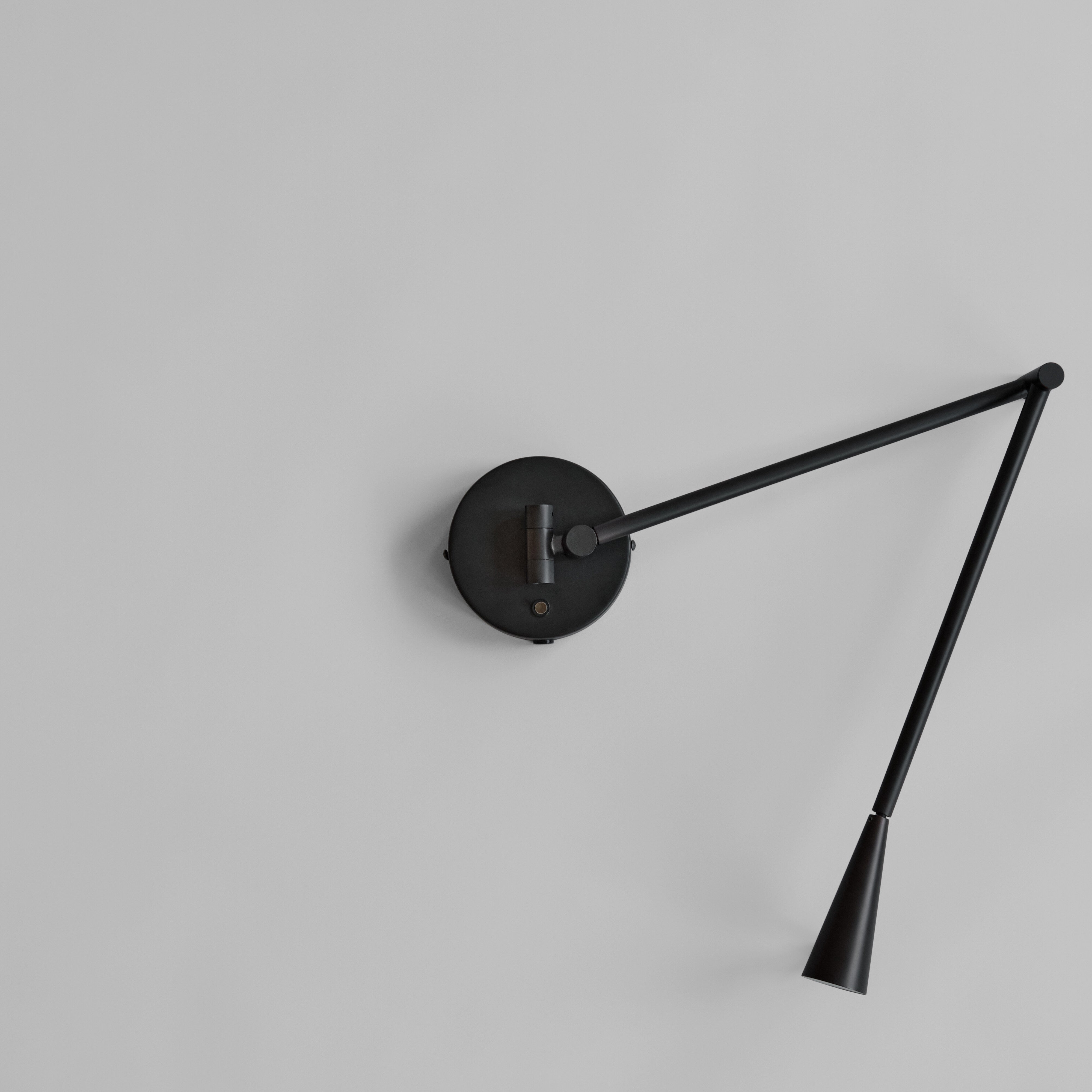 101 Copenhagen - Snake Wall Lamp - Burned Black - Wall Lamp