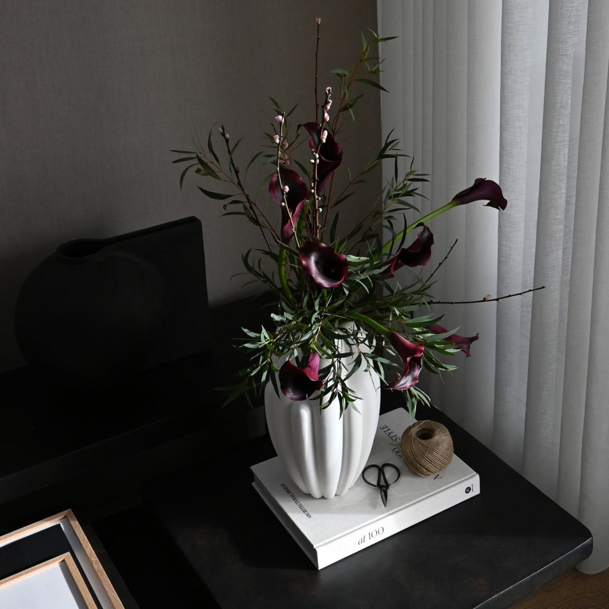 Bloom Slim Vase, Mini - Bone White