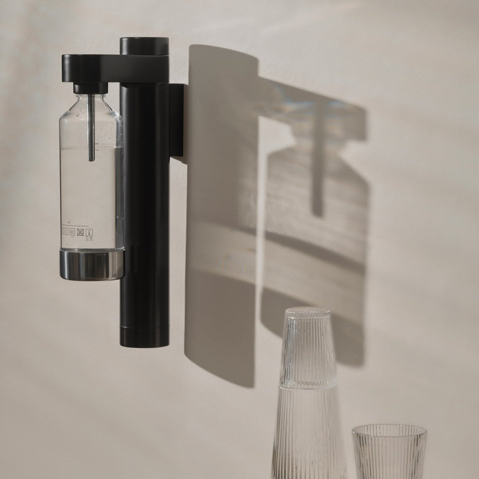 Brus carbonator, wall mount