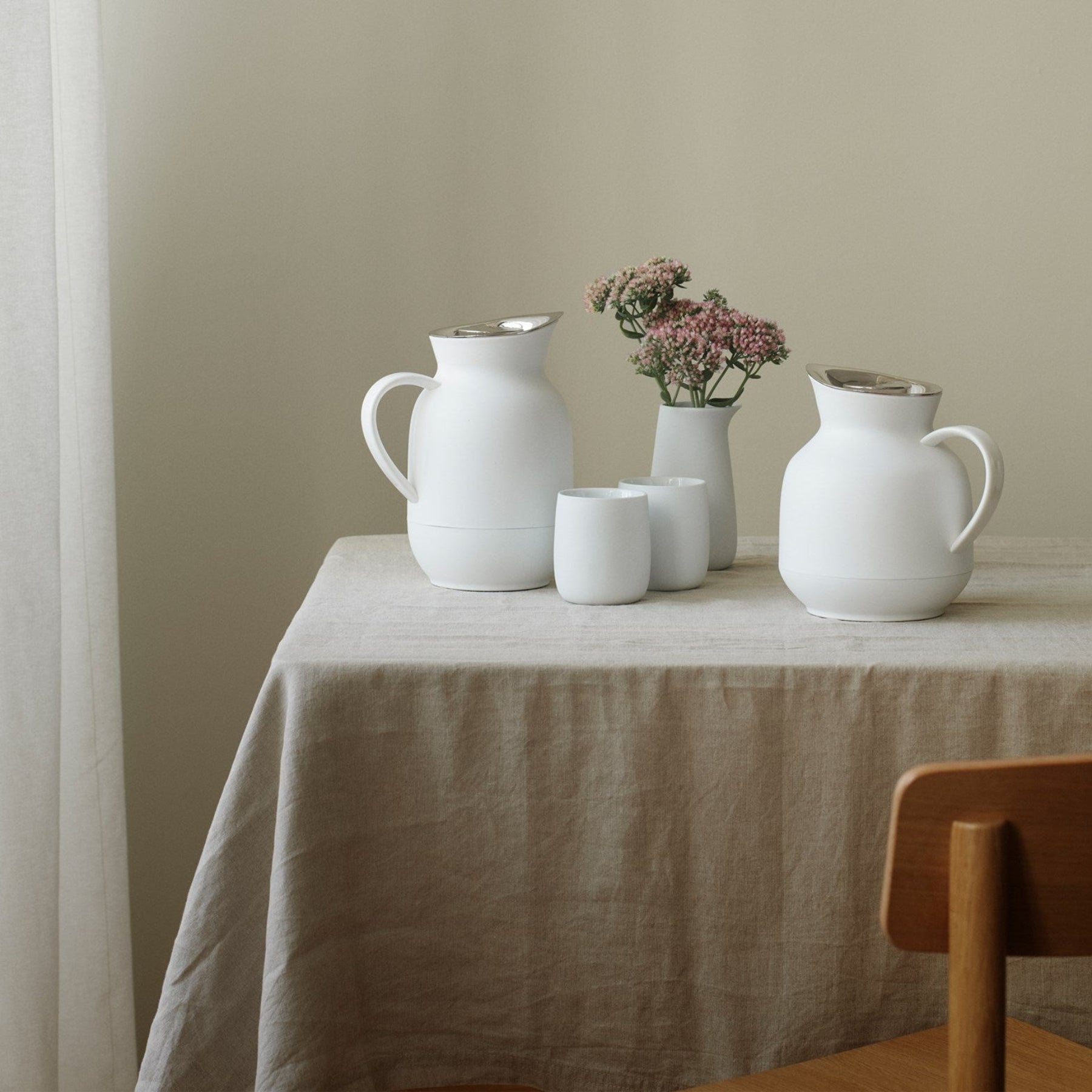 Amphora vacuum jug - tea 1L - soft white