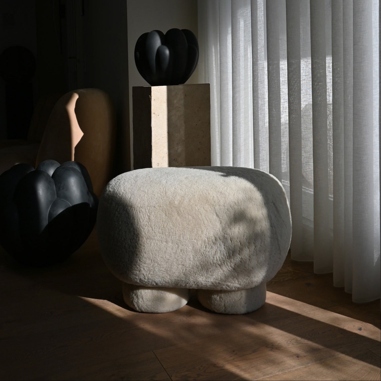 Big Foot Bench, Petit - Sandshell Sheepskin