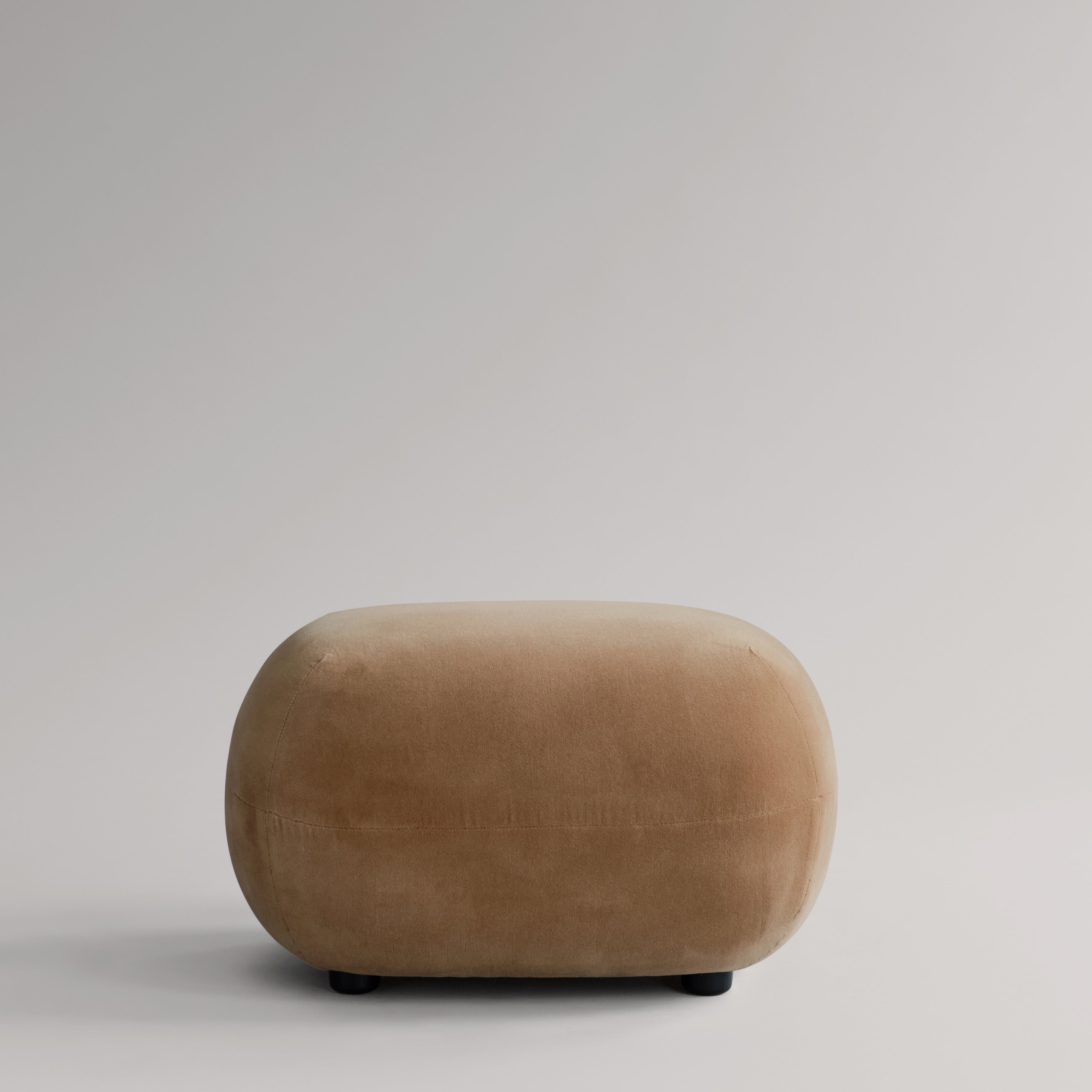 Toe Ottoman Ð Desert