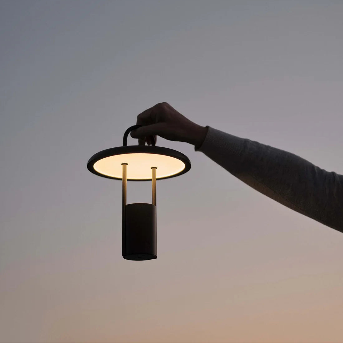 Pier Portable Lamp - Small, Black