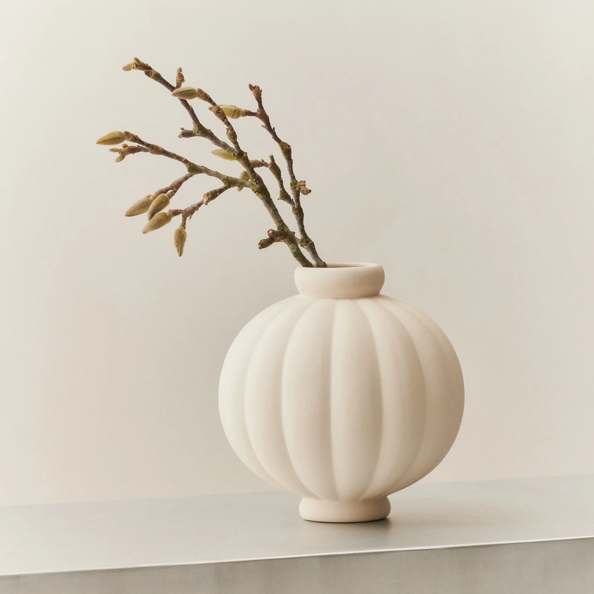 Balloon Vase 01 Raw White