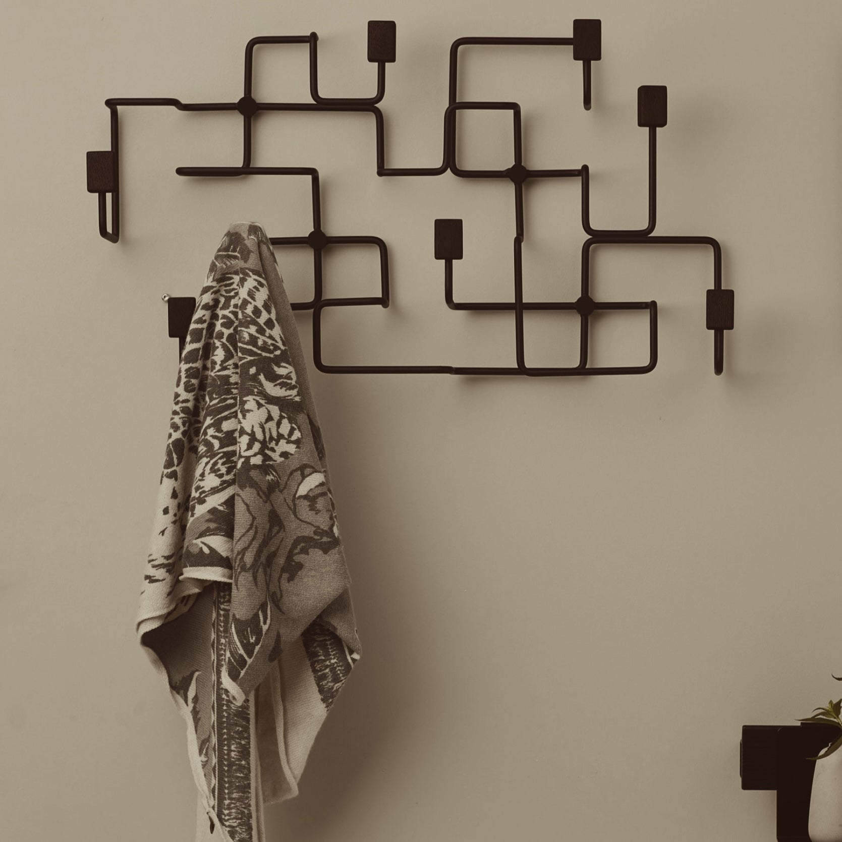 UNDERGROUND coat rack black oak/black