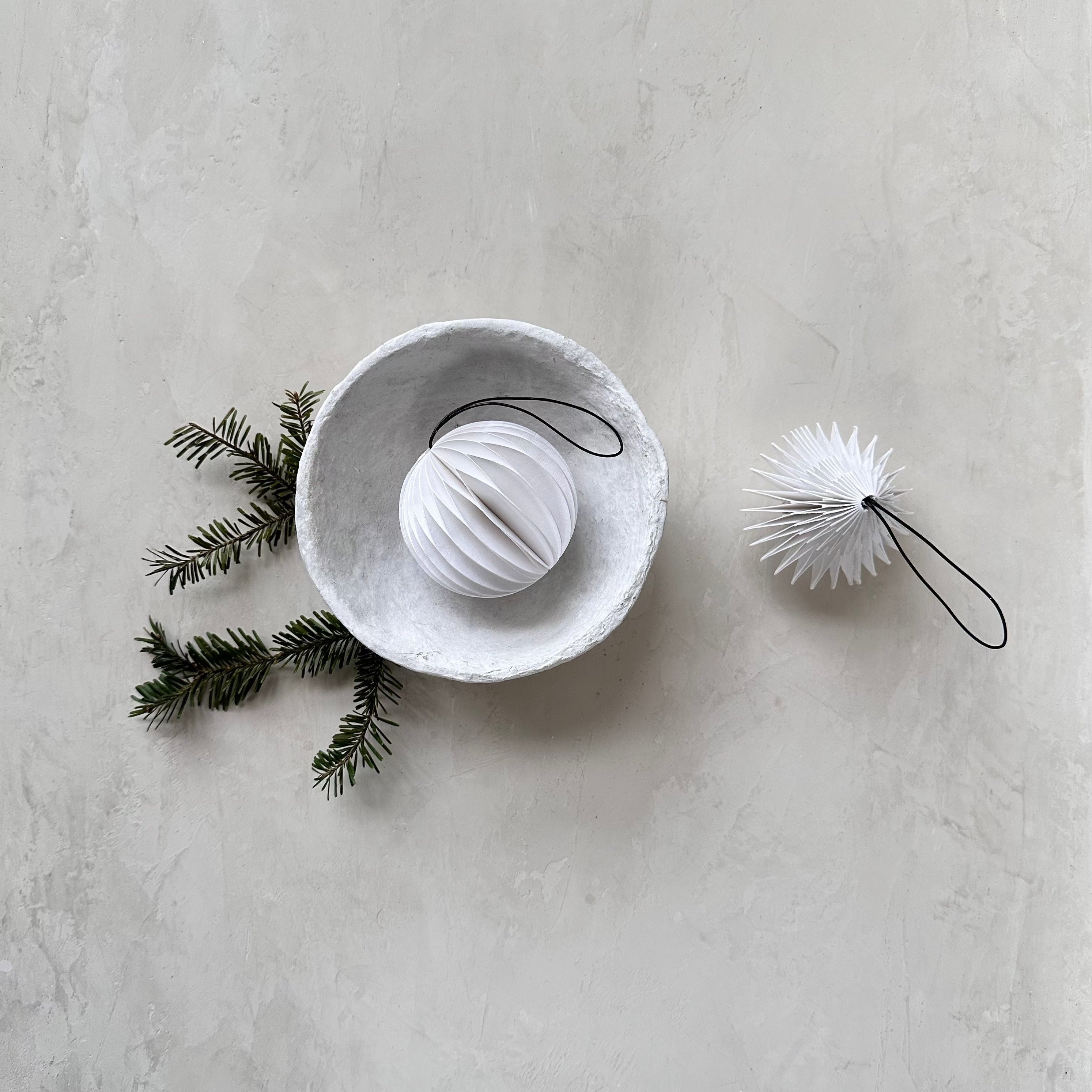 SUSTAIN folding ornament, scoop white. (box of 6)