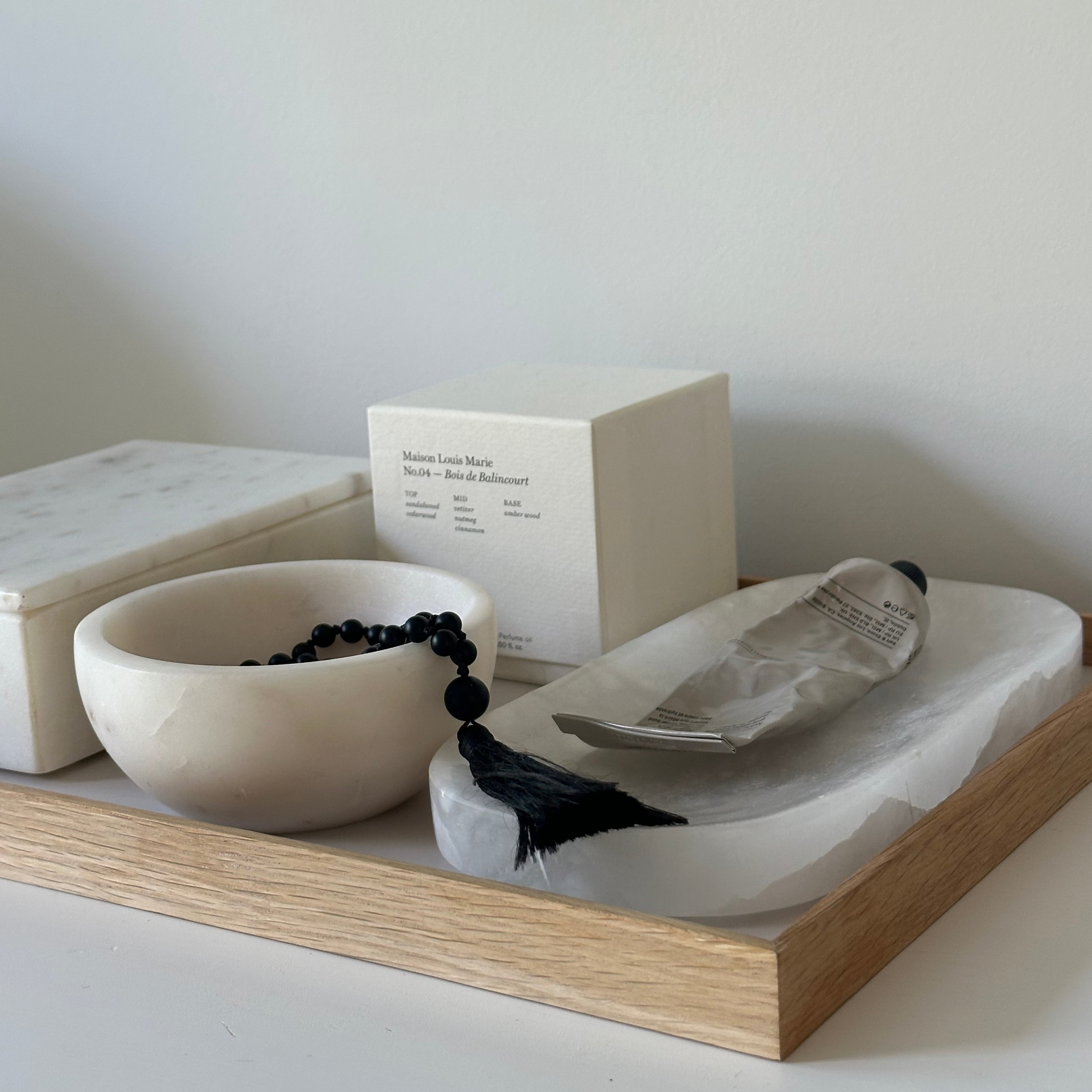 Marblelous oval tray - small, alabaster