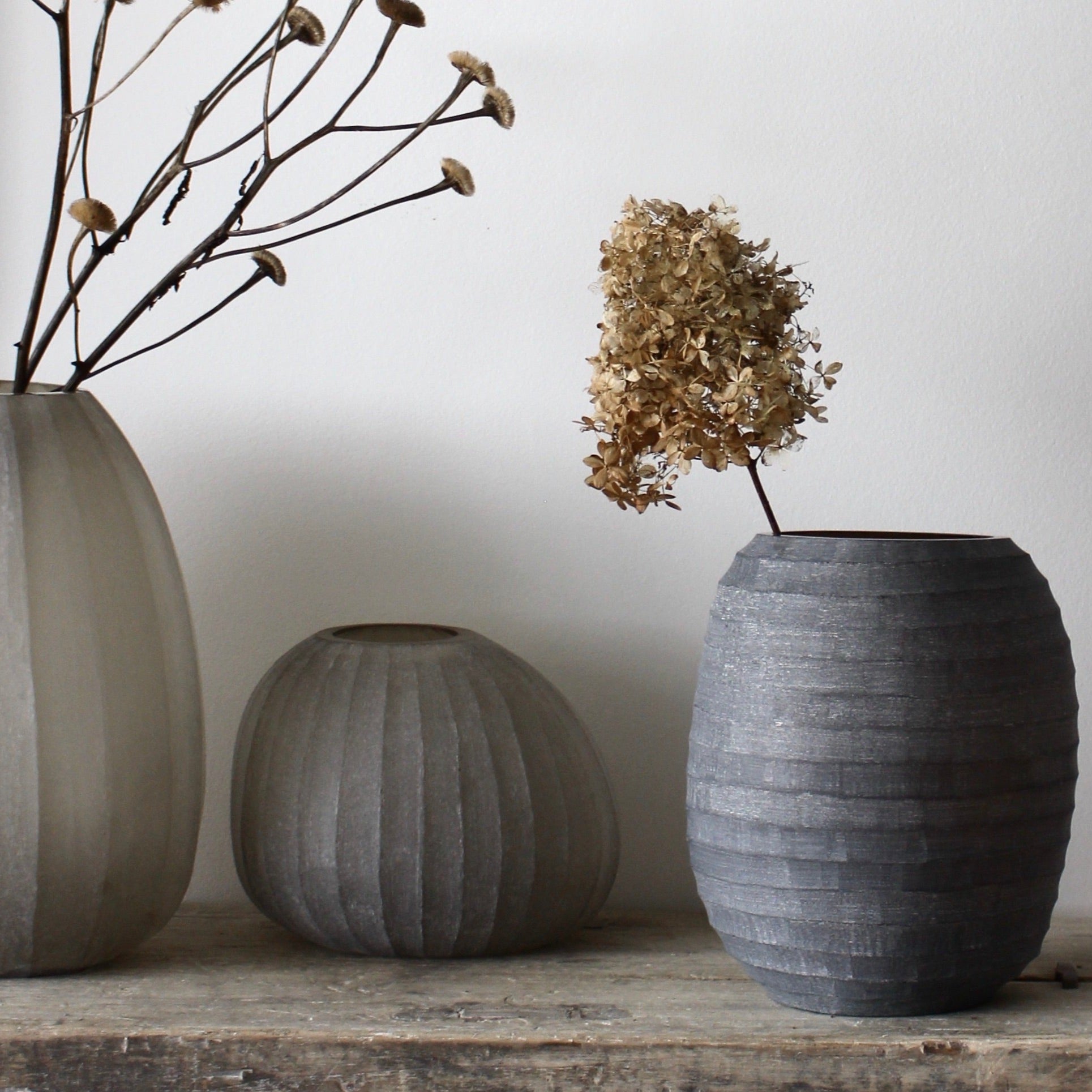 Organic vase 03 - smoke