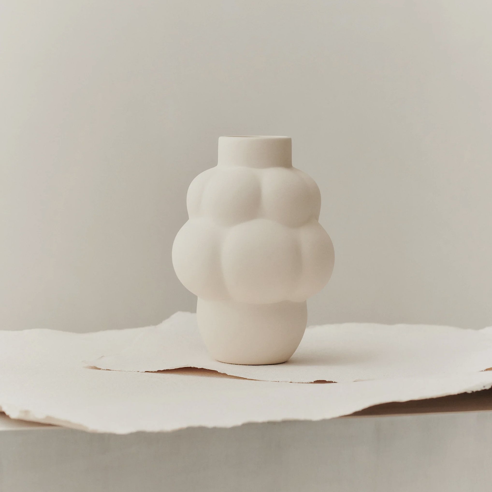 Balloon Vase 04 Petit Raw White