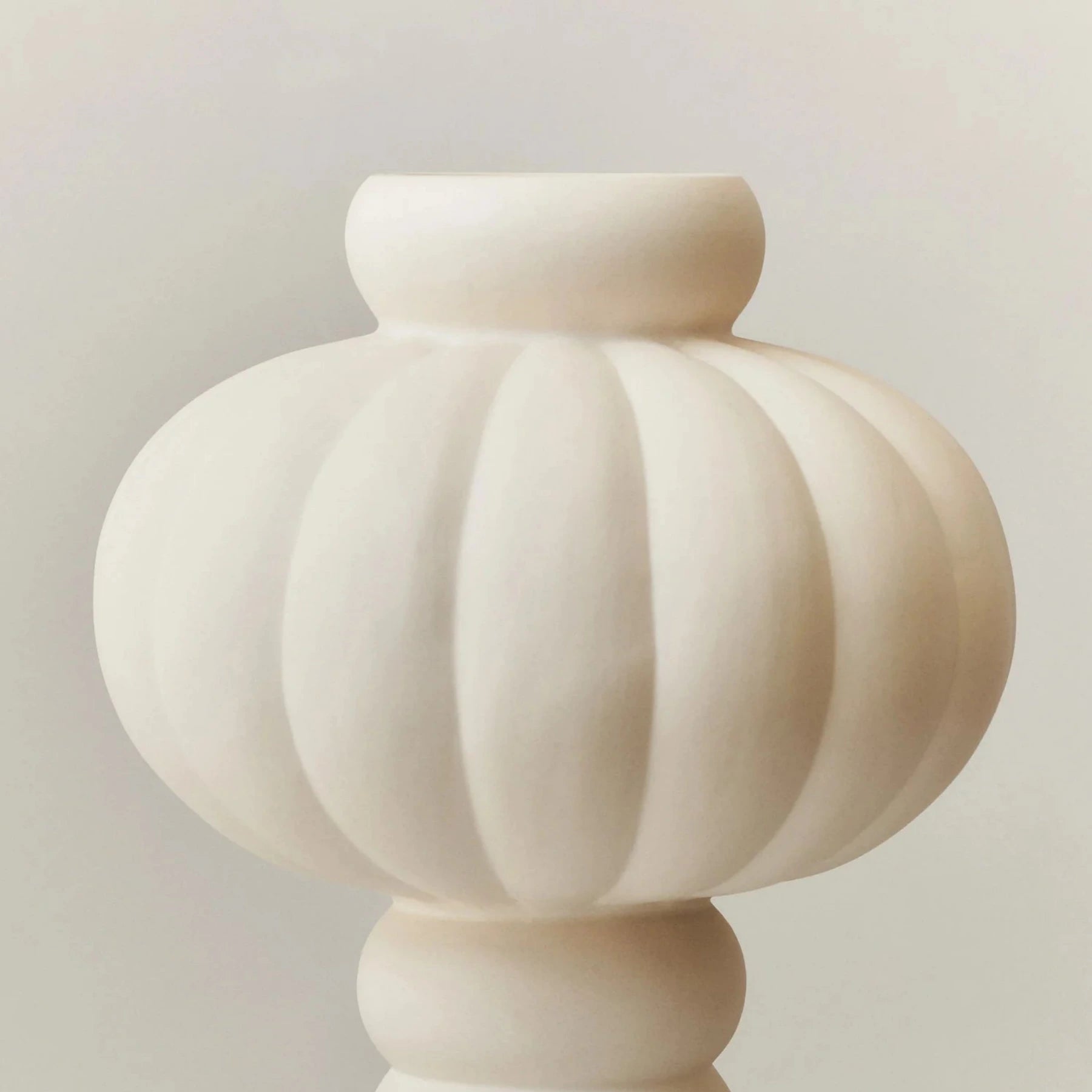 Balloon Vase 02 Raw White