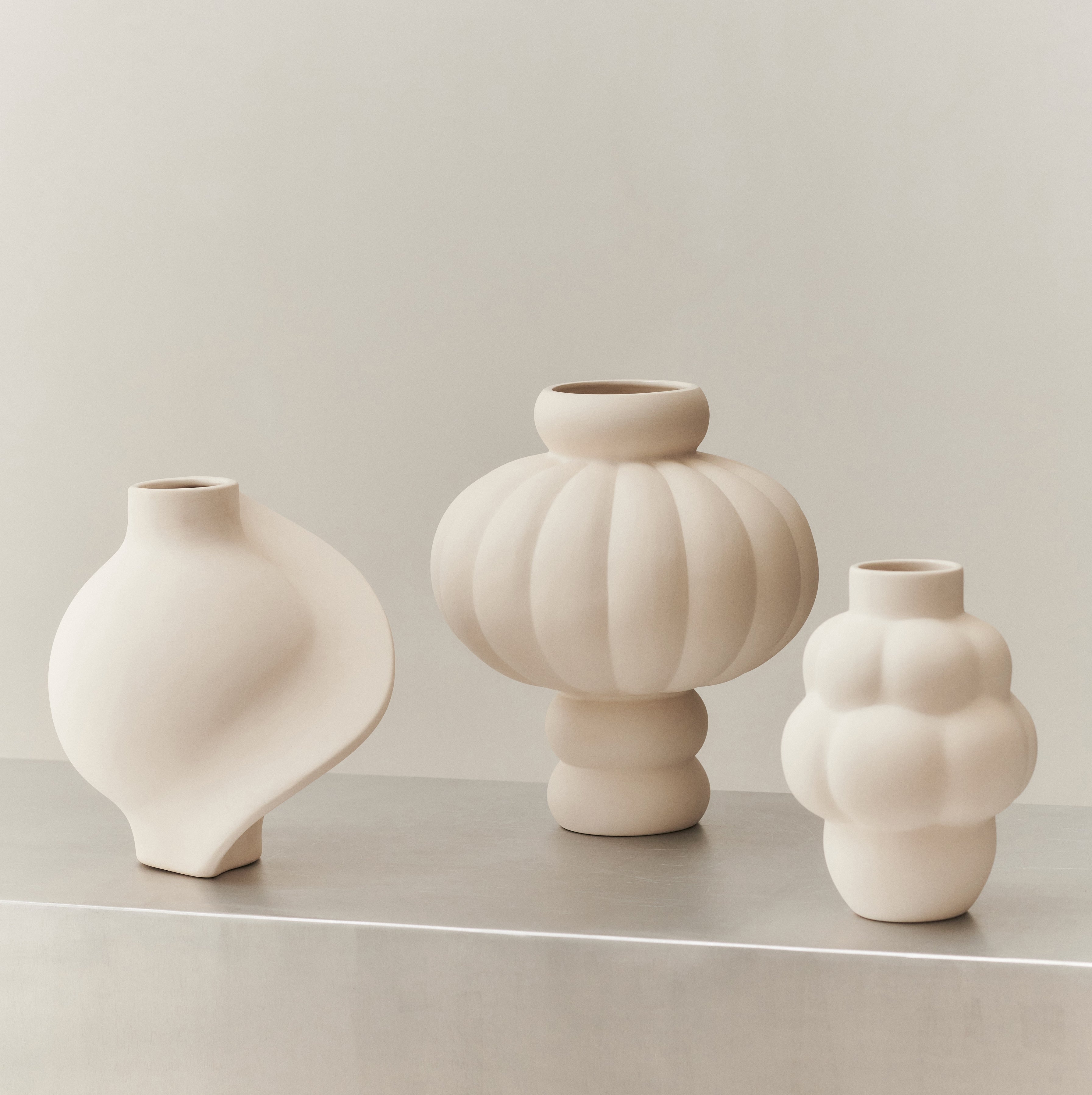 Balloon Vase 04 Petit Raw White