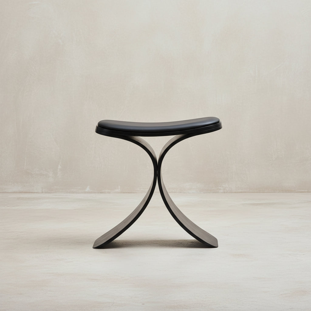 Luno Stool black oak/ black leather