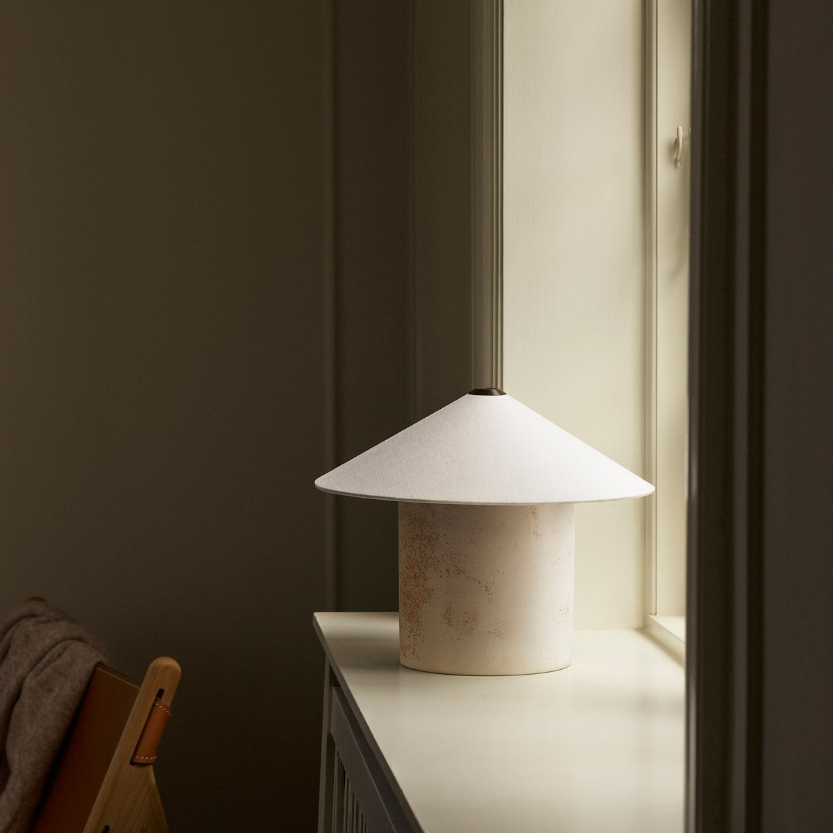 FUTÉ TABLE LIGHT 350