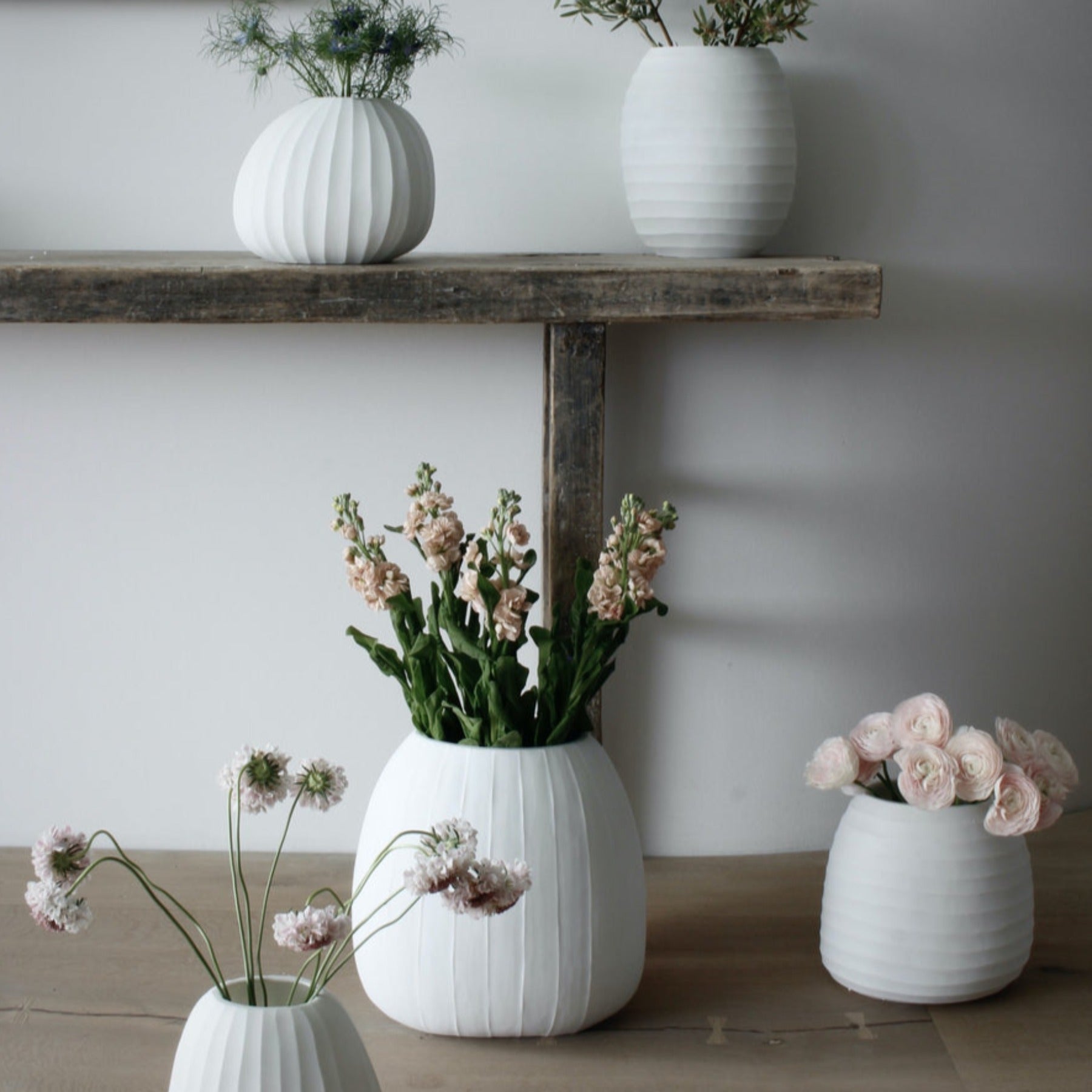 Organic vase 02 - white