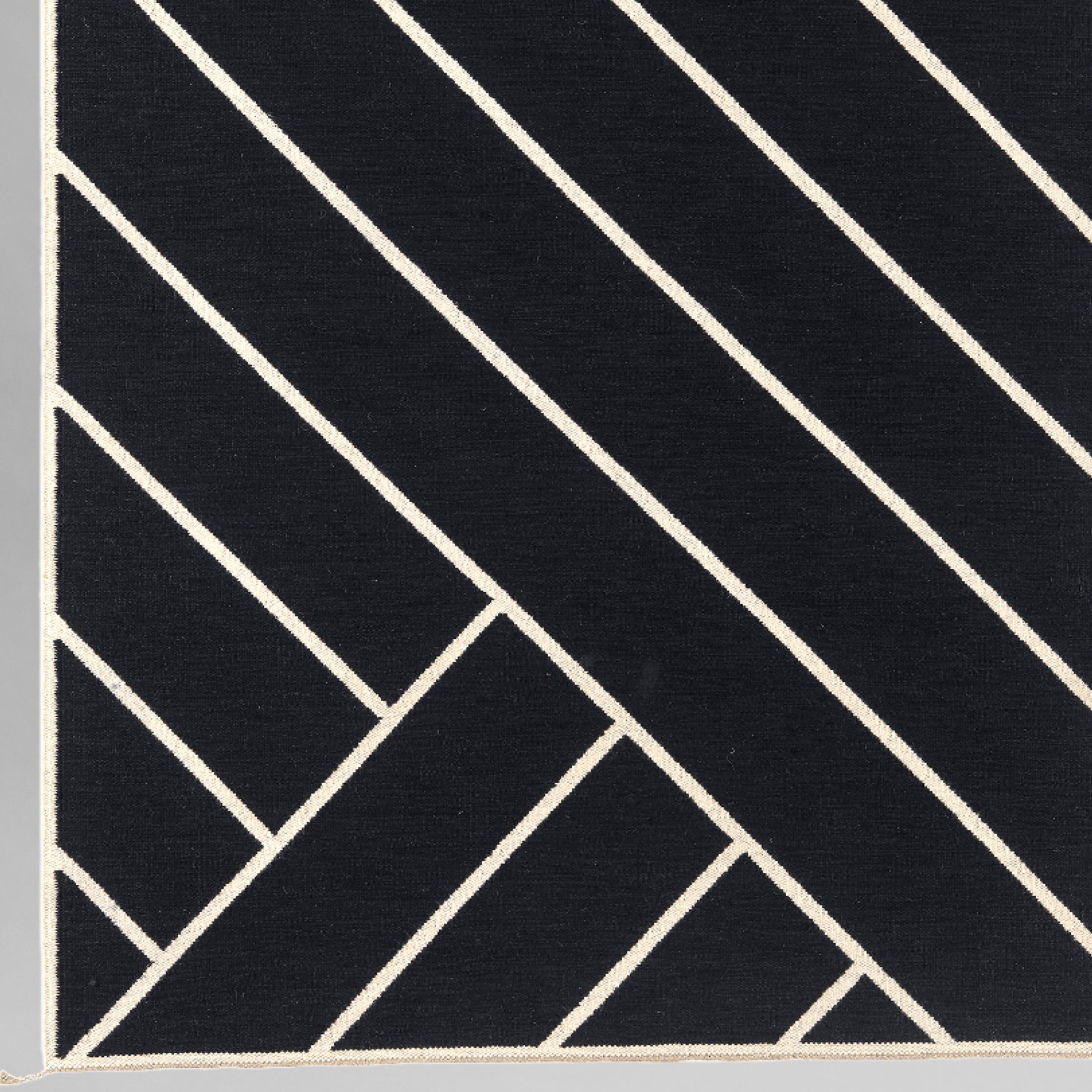 Vibeke Klint Rug VK-2, Black - 3 Standard Sizes