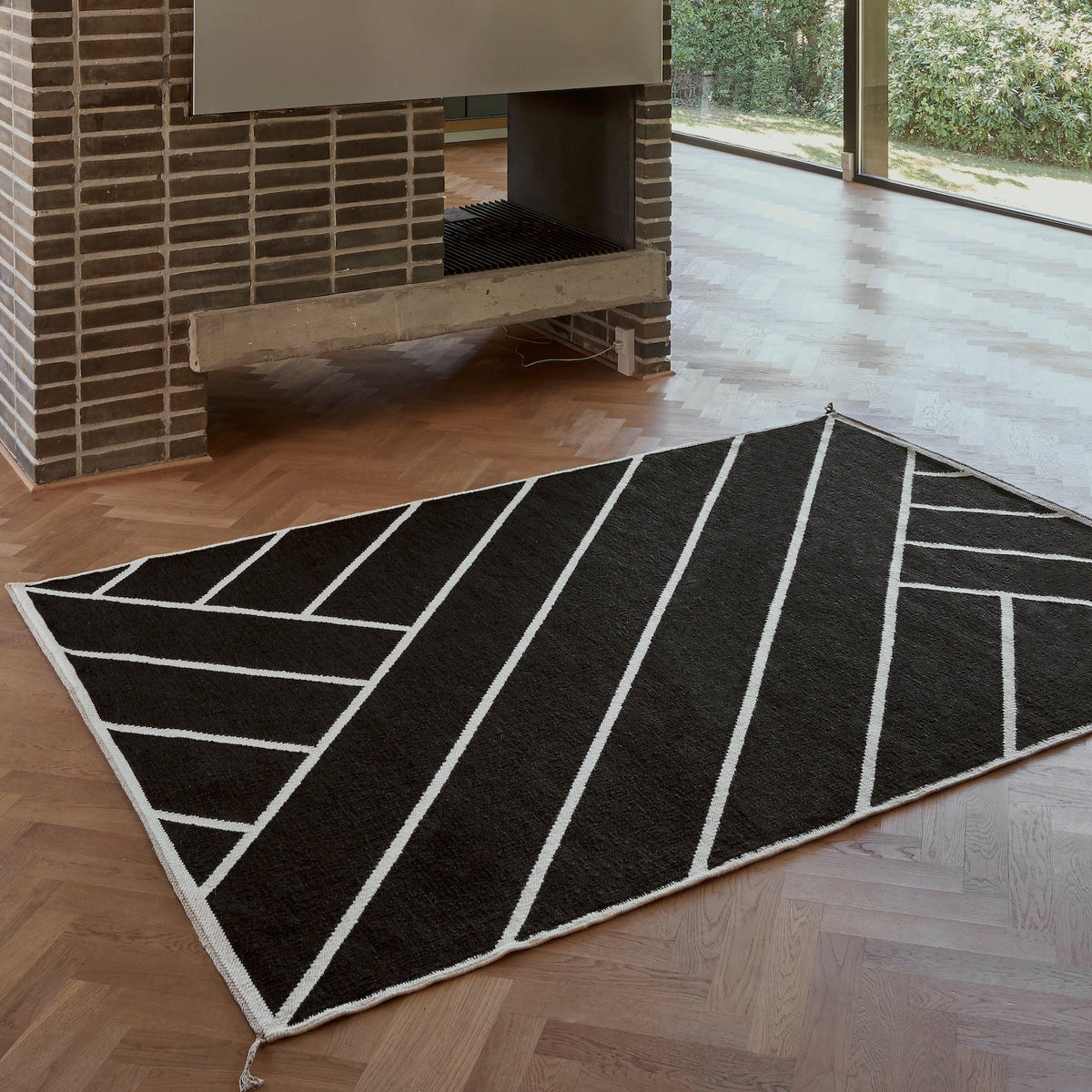 Vibeke Klint Rug VK-2, Black - 3 Standard Sizes