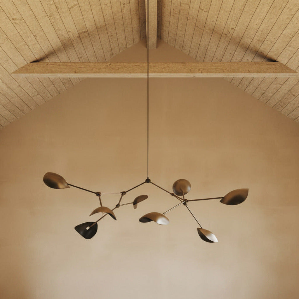 Stingray Chandelier Grande - Bronze with Rods