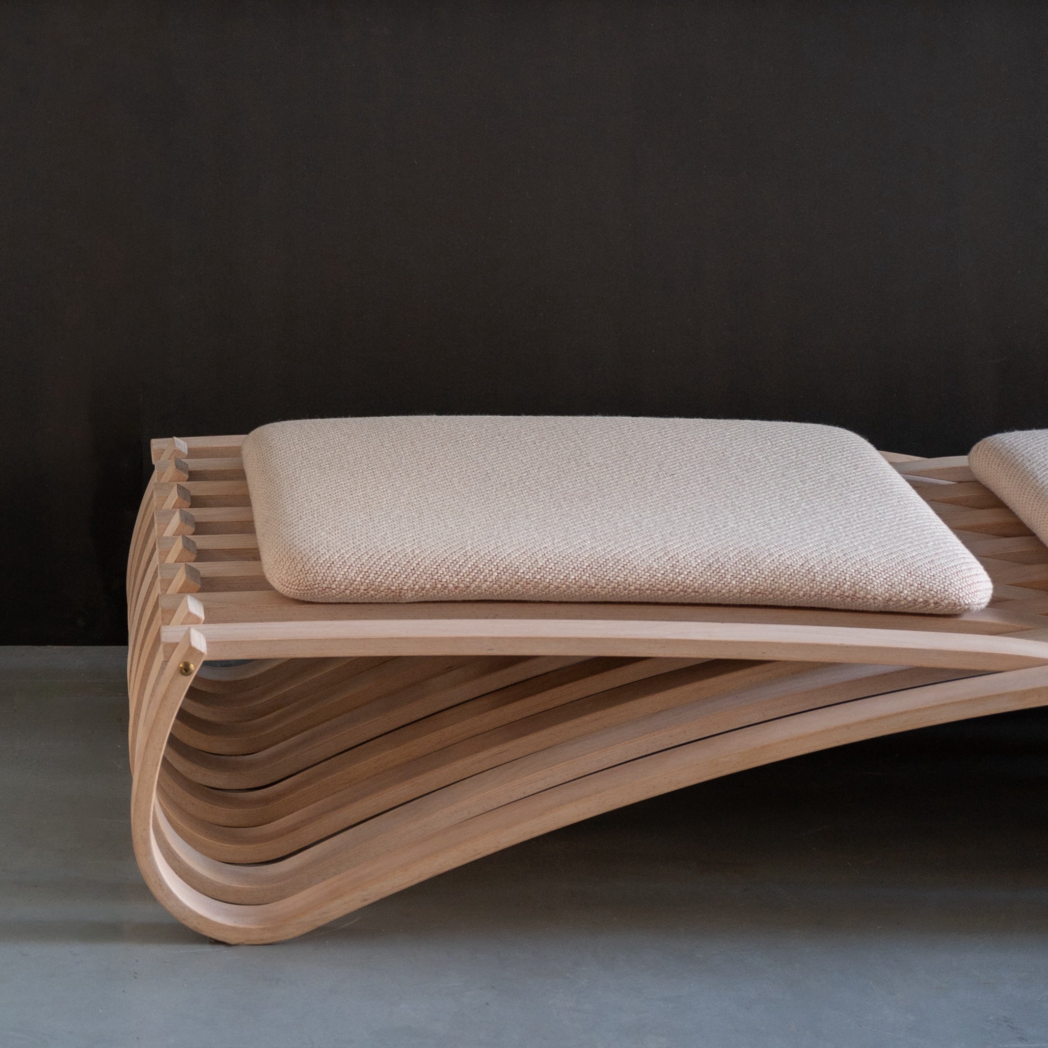JUNDO Daybed - White Oil Beech