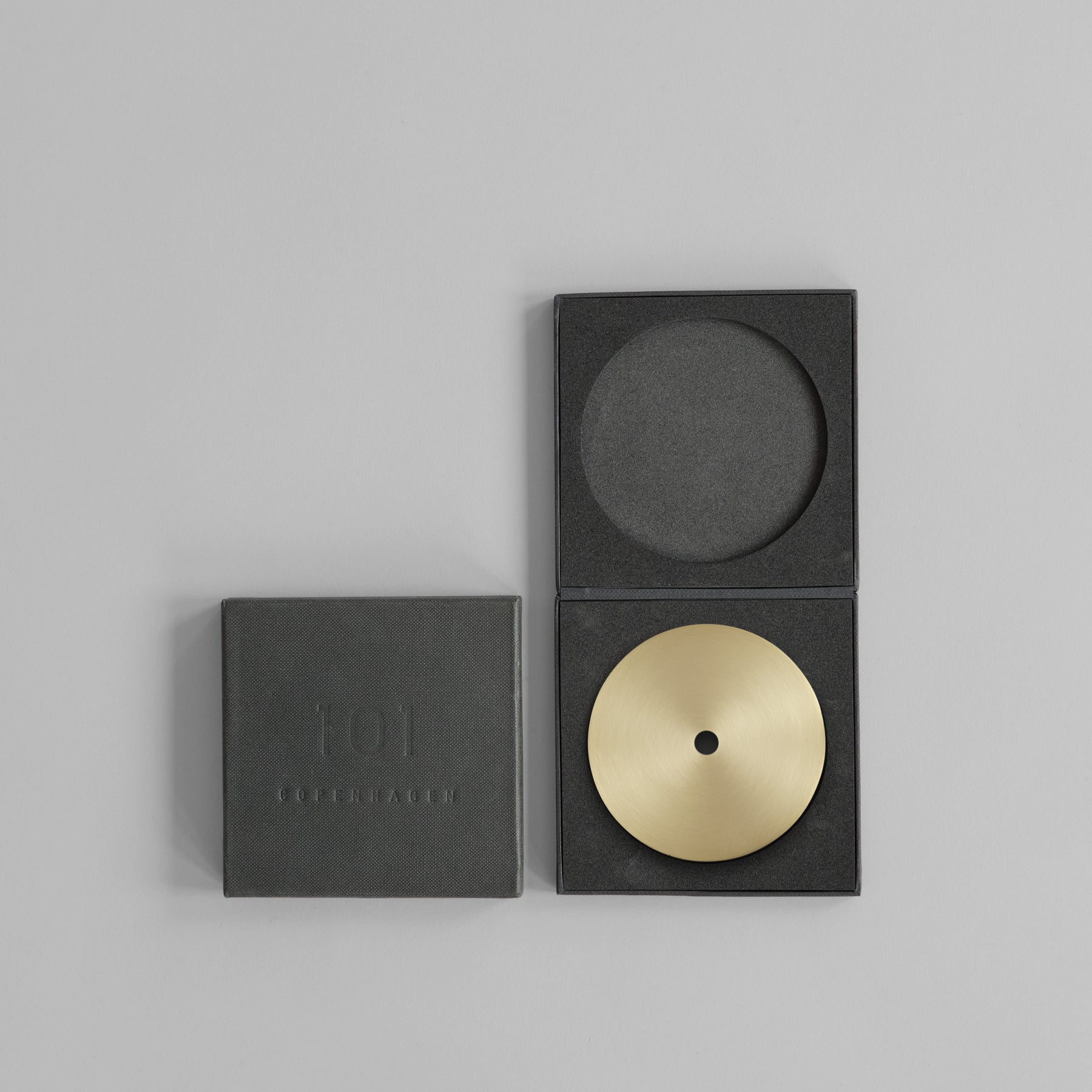 Swatch - Lighting/Tables for the 101 Copenhagen Collection