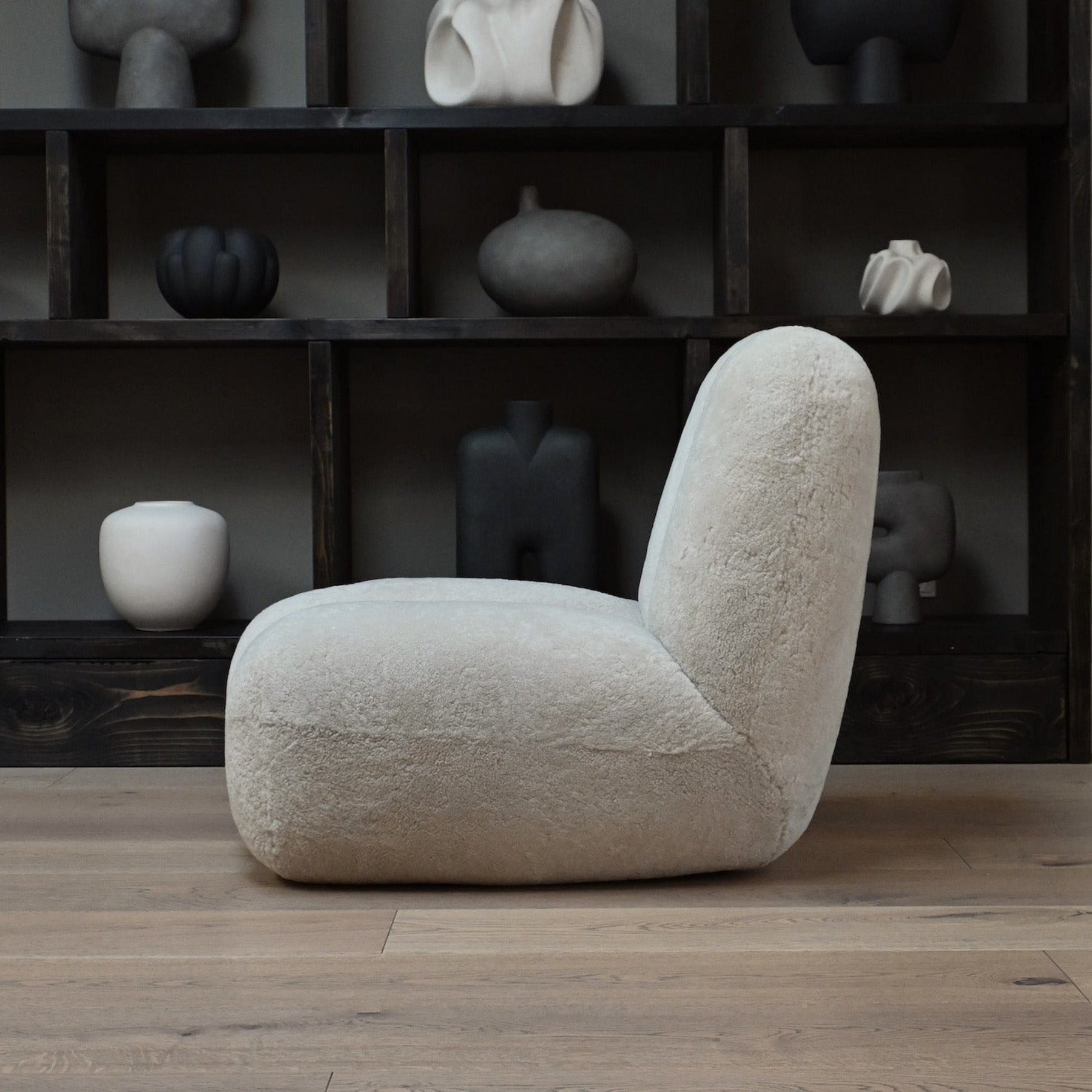 Toe Chair - Sheepskin, Sandshell