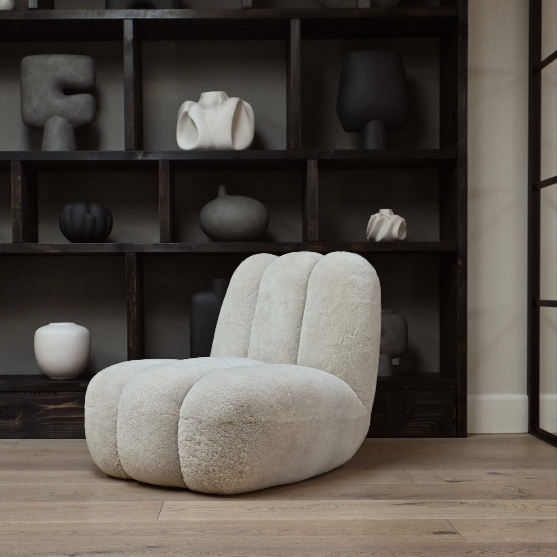 Toe Chair - Sheepskin, Sandshell