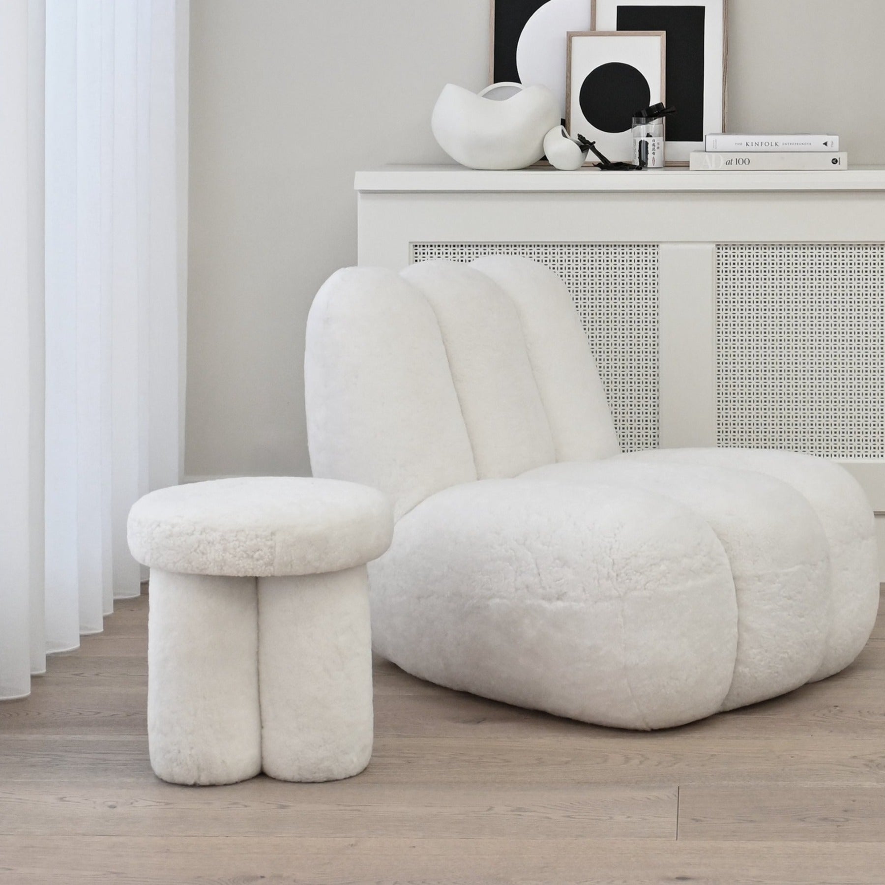 Toe Chair - Sheepskin, Off-White
