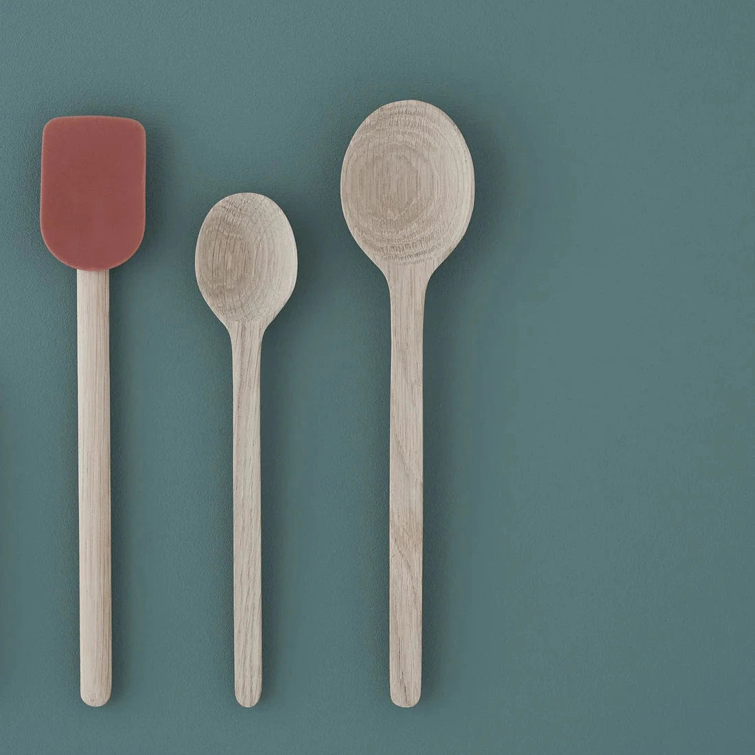 EASY oak pastry spatula