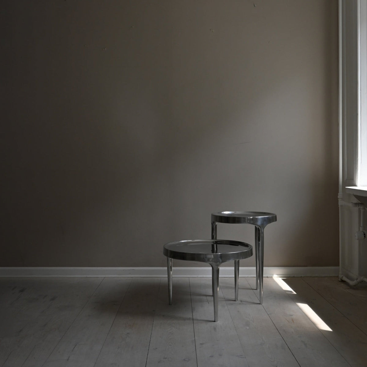 Phantom Table, Low - Chrome