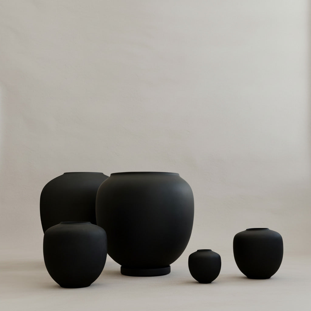 Sunao Vase, Hexa - Black