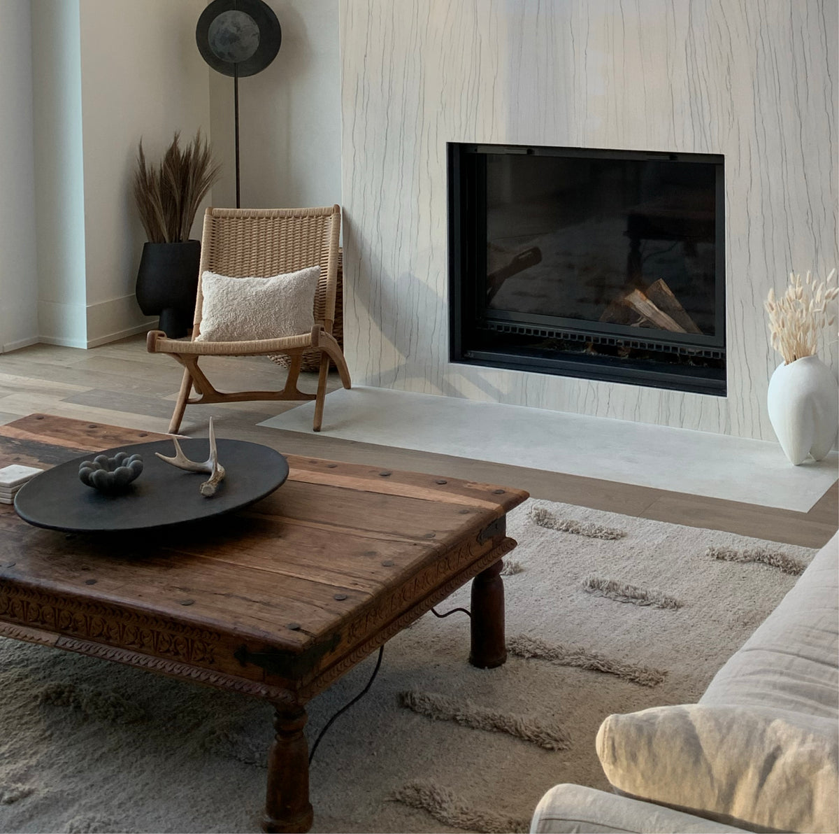 Laine, Natural White + White - Hand Knotted Rug