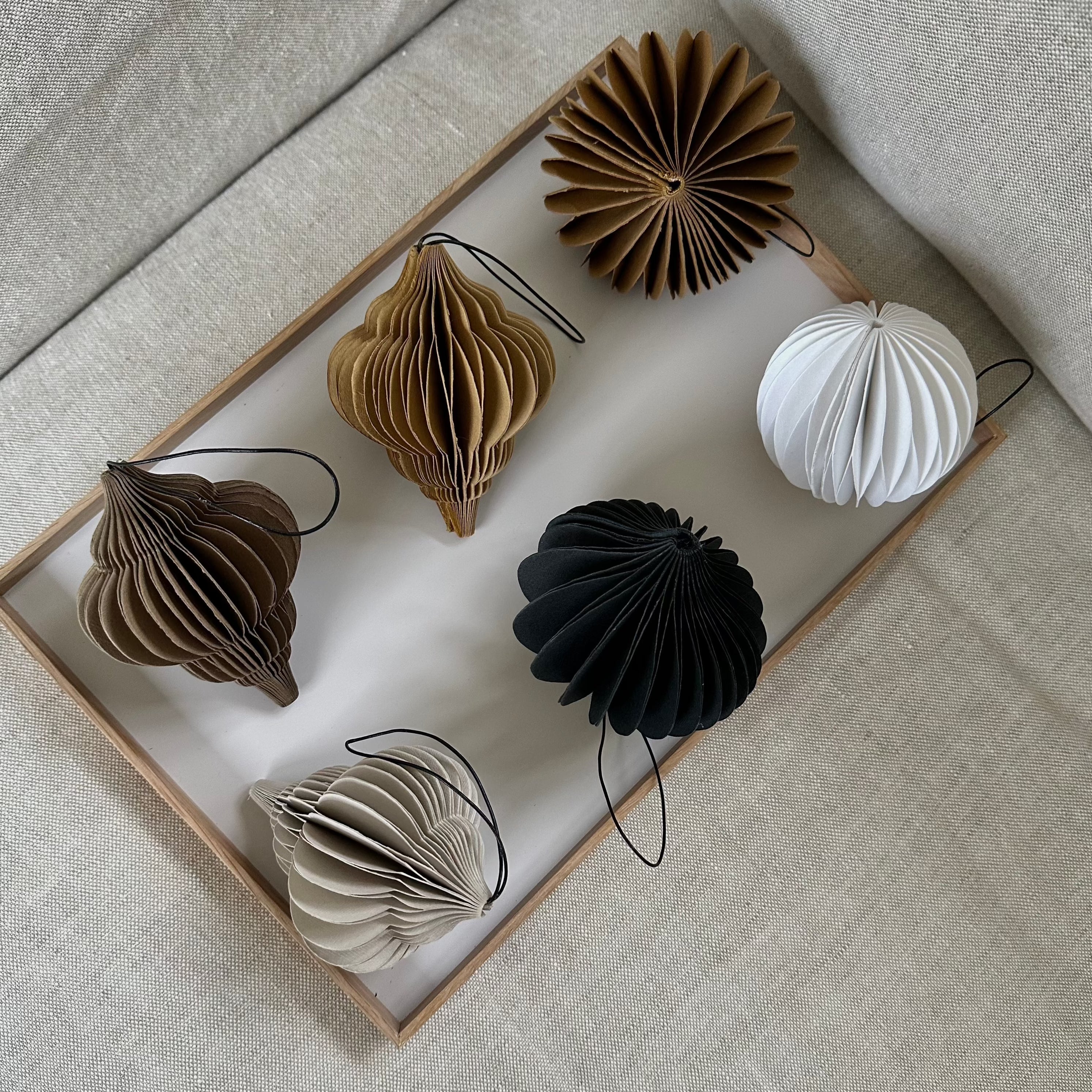 SUSTAIN folding  ornament, jewel camel (set of 6)