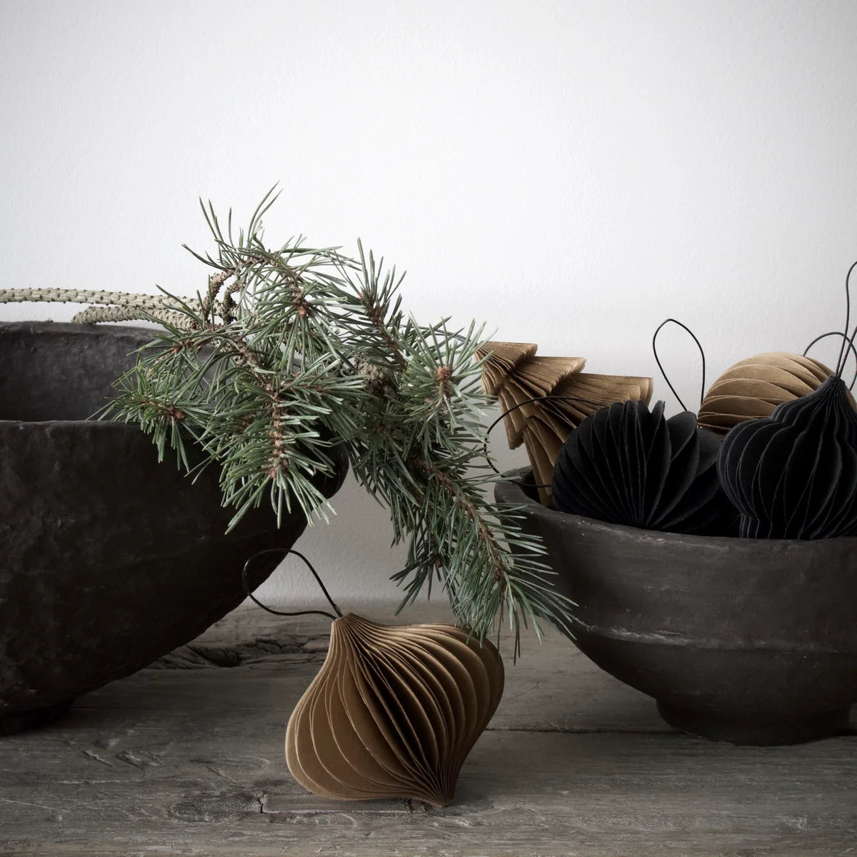 SUSTAIN folding  ornament, scoop black (box of 6)