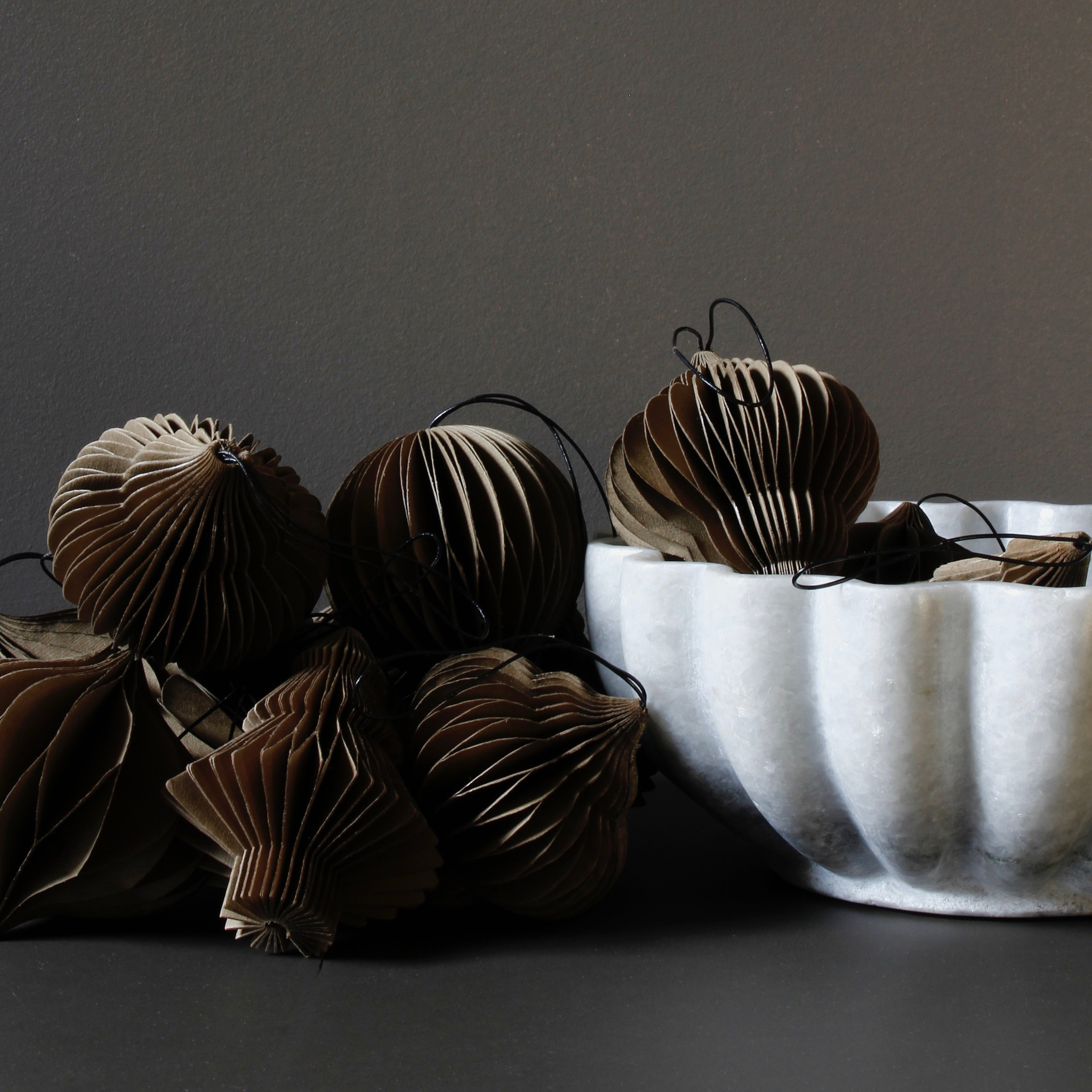 SUSTAIN folding ornament, scoop macchiato (box of 6)