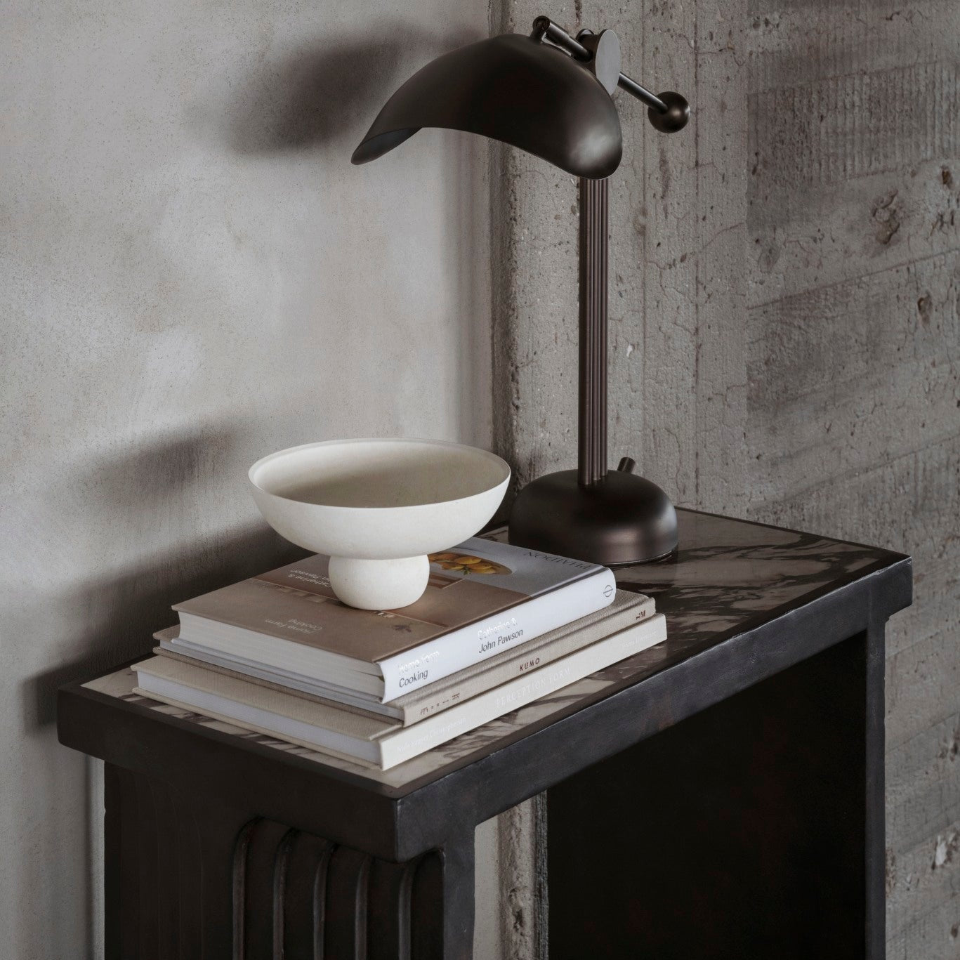 Arc Console - Calacatta - 101 CPH