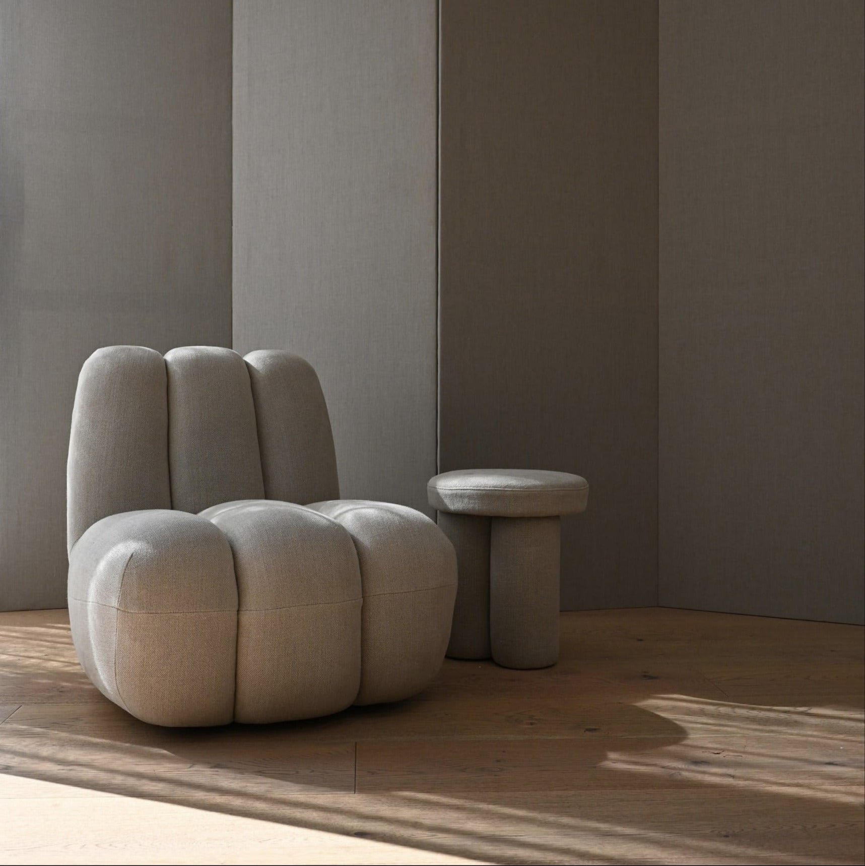 Toe Chair - French Linen, Sand