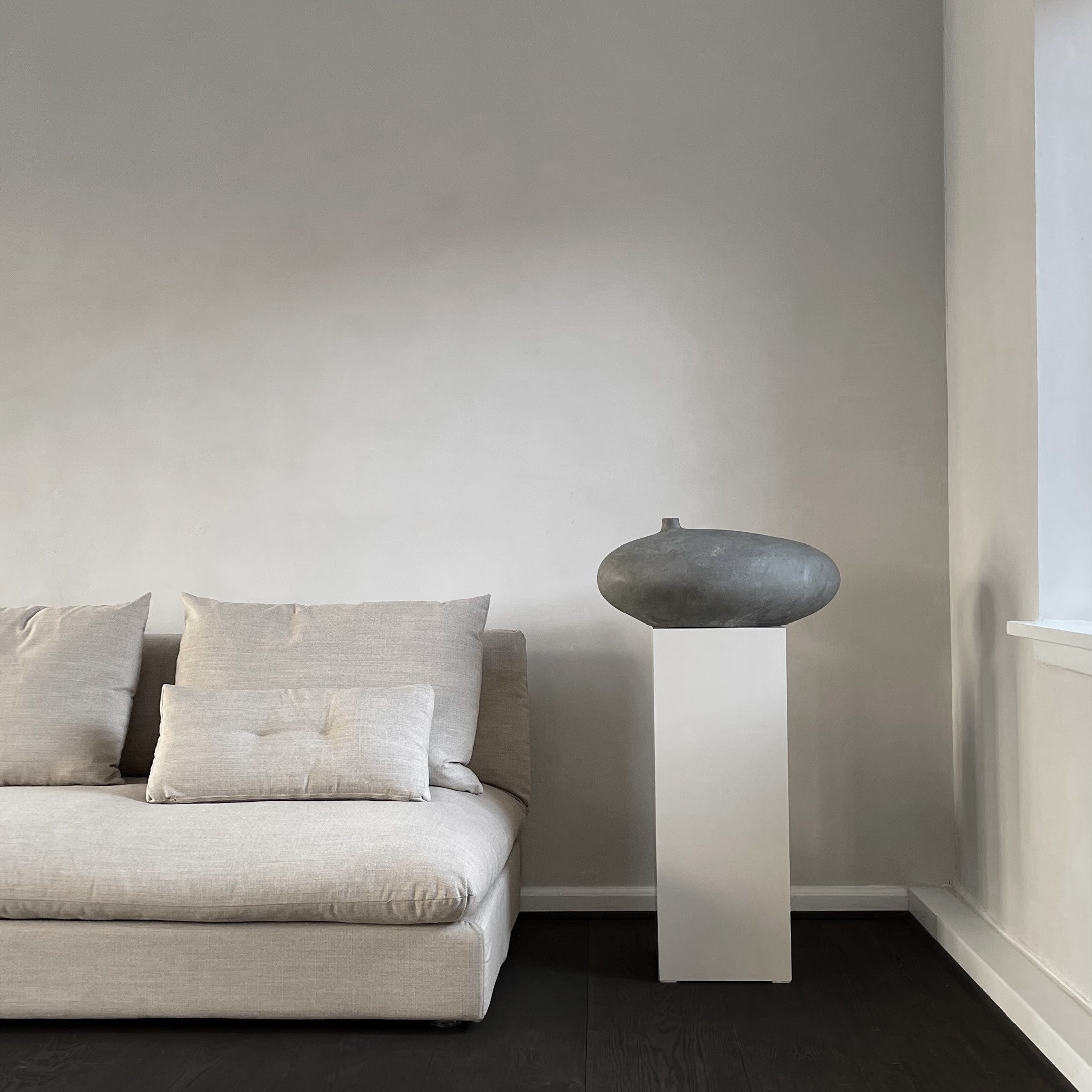 Submarine Vase, Fat - Dark Grey