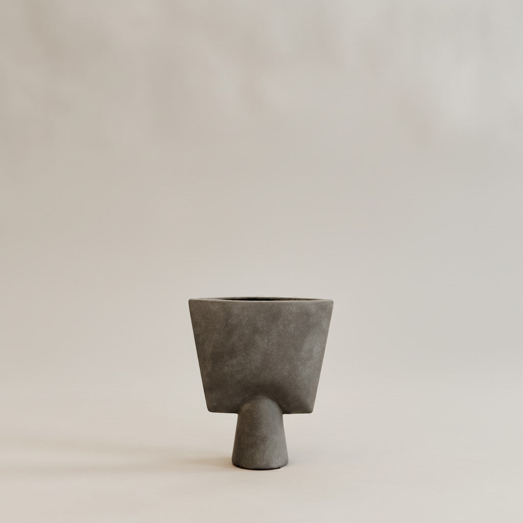 Sphere Vase Triangle, Mini - Dark Grey