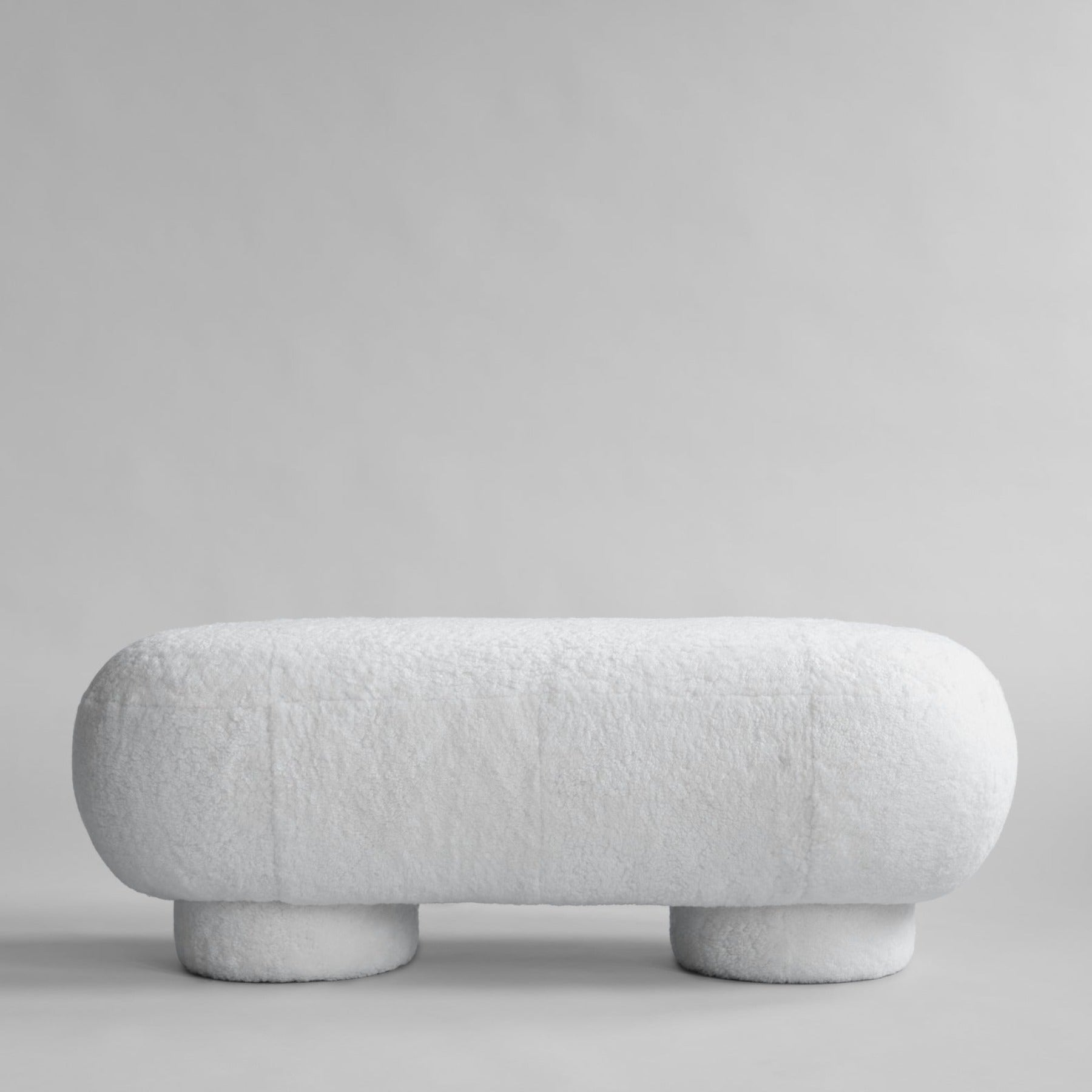 http://studionordhaven.shop/cdn/shop/products/221021-BigFootBench-Sheepskin_1.jpg?v=1668643982