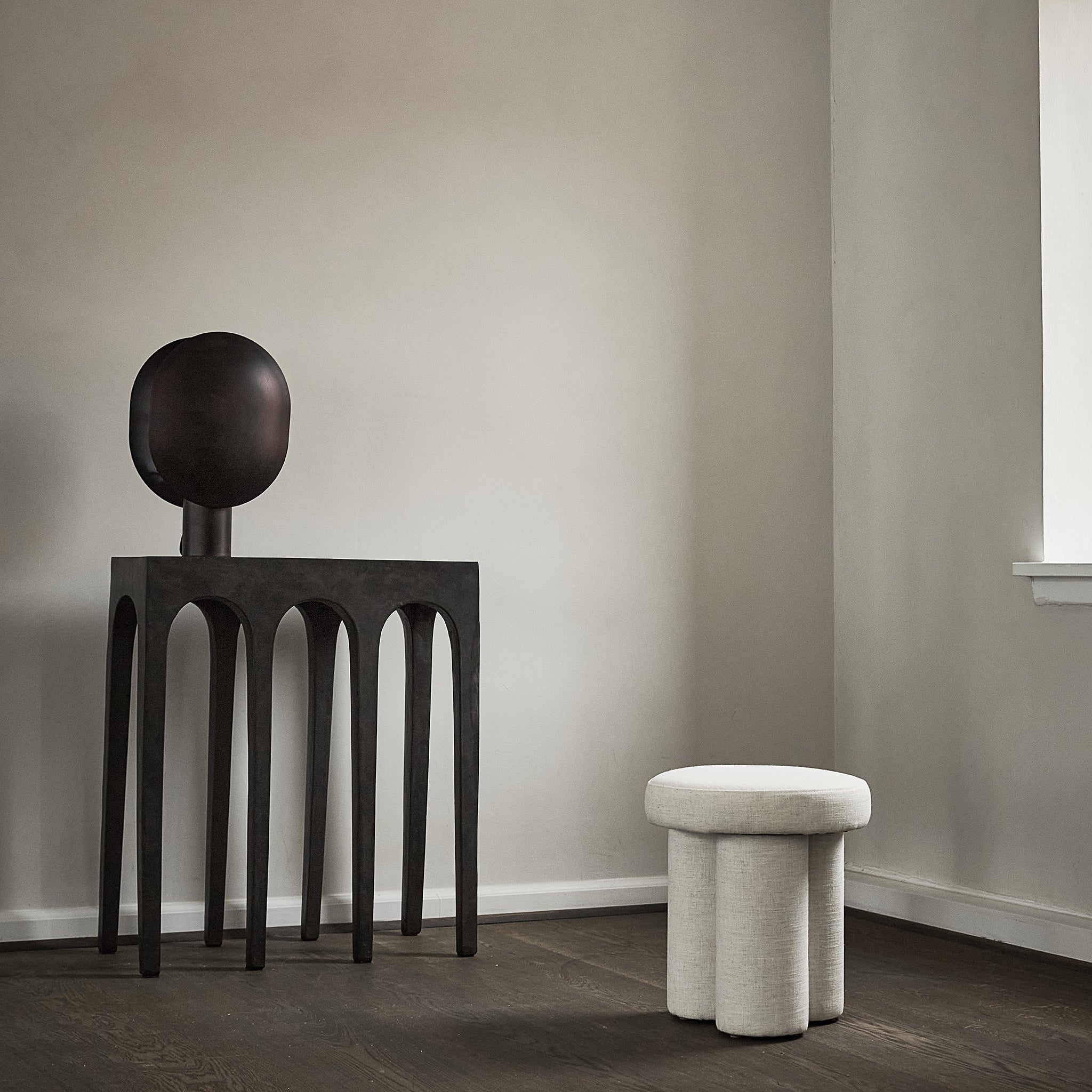 Big Foot Stool - Linen Chalk *Limited Stock