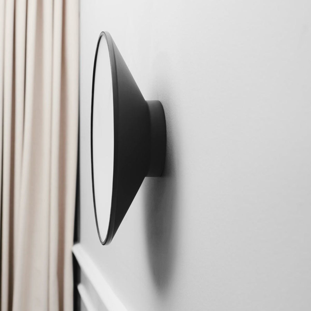 MOMENTT wall clock - white