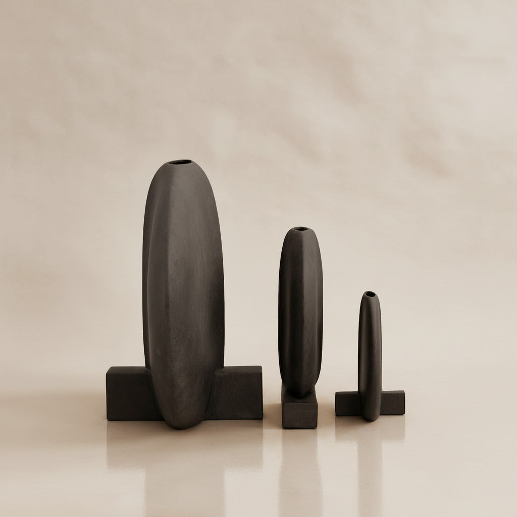 Guggenheim Vase, Petit - Black