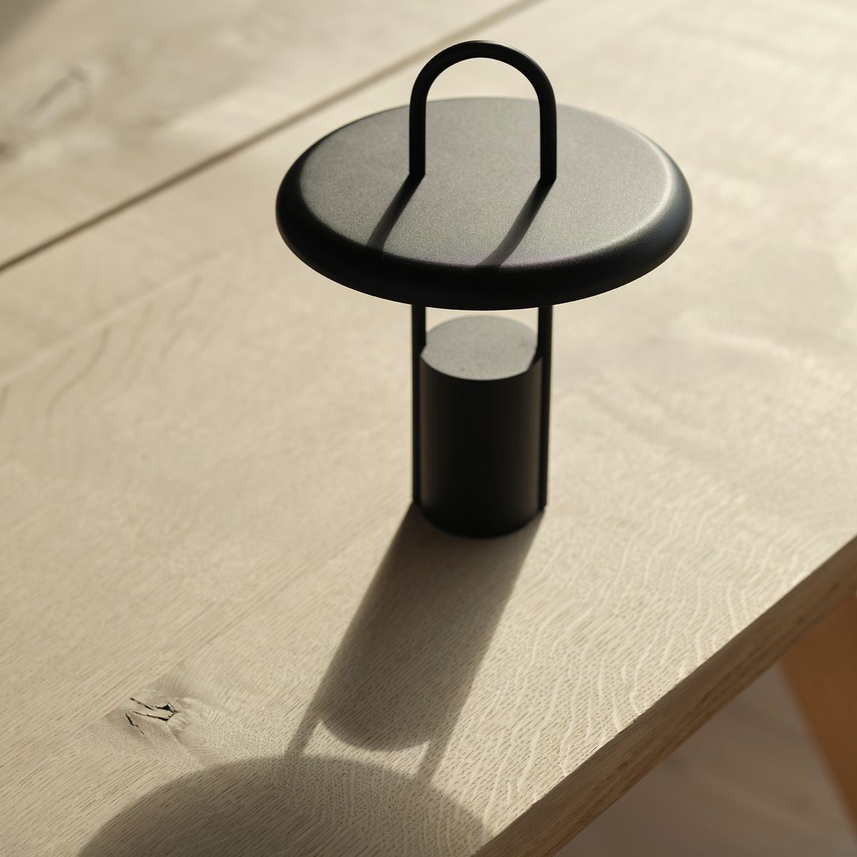 Pier Portable Lamp - Small, Black