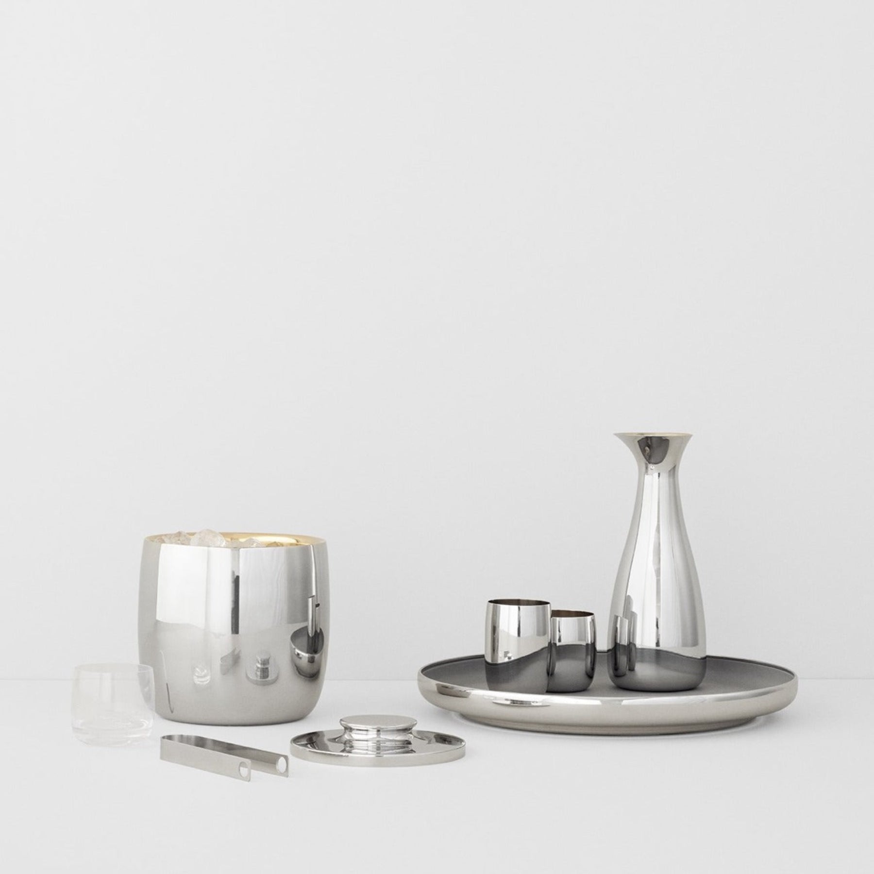 Norman Foster carafe with stopper