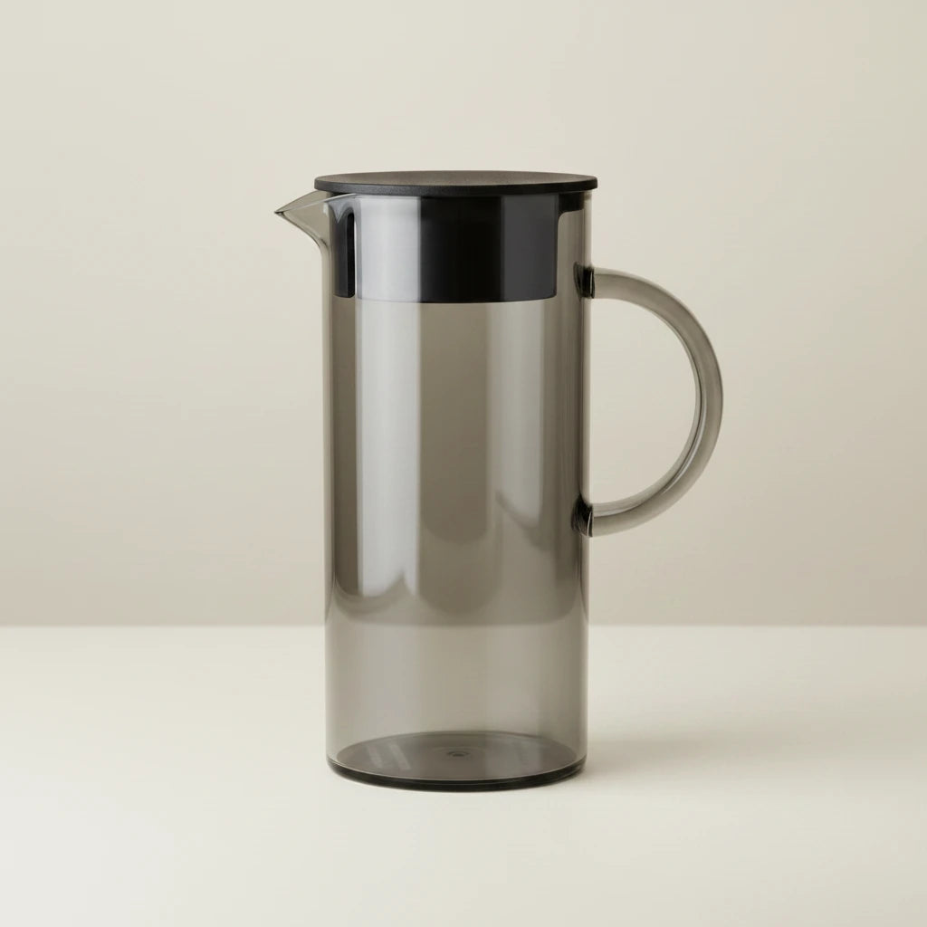 EM77 Jug with lid - Smoke/Black