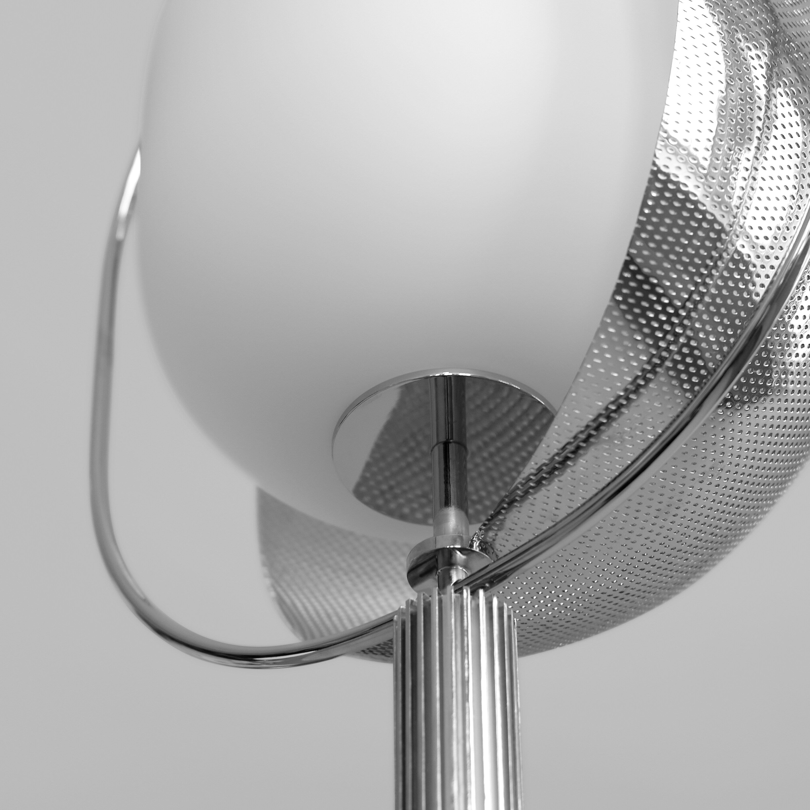101 Copenhagen - Pearl Floor Lamp - Chrome - Floor Lamp
