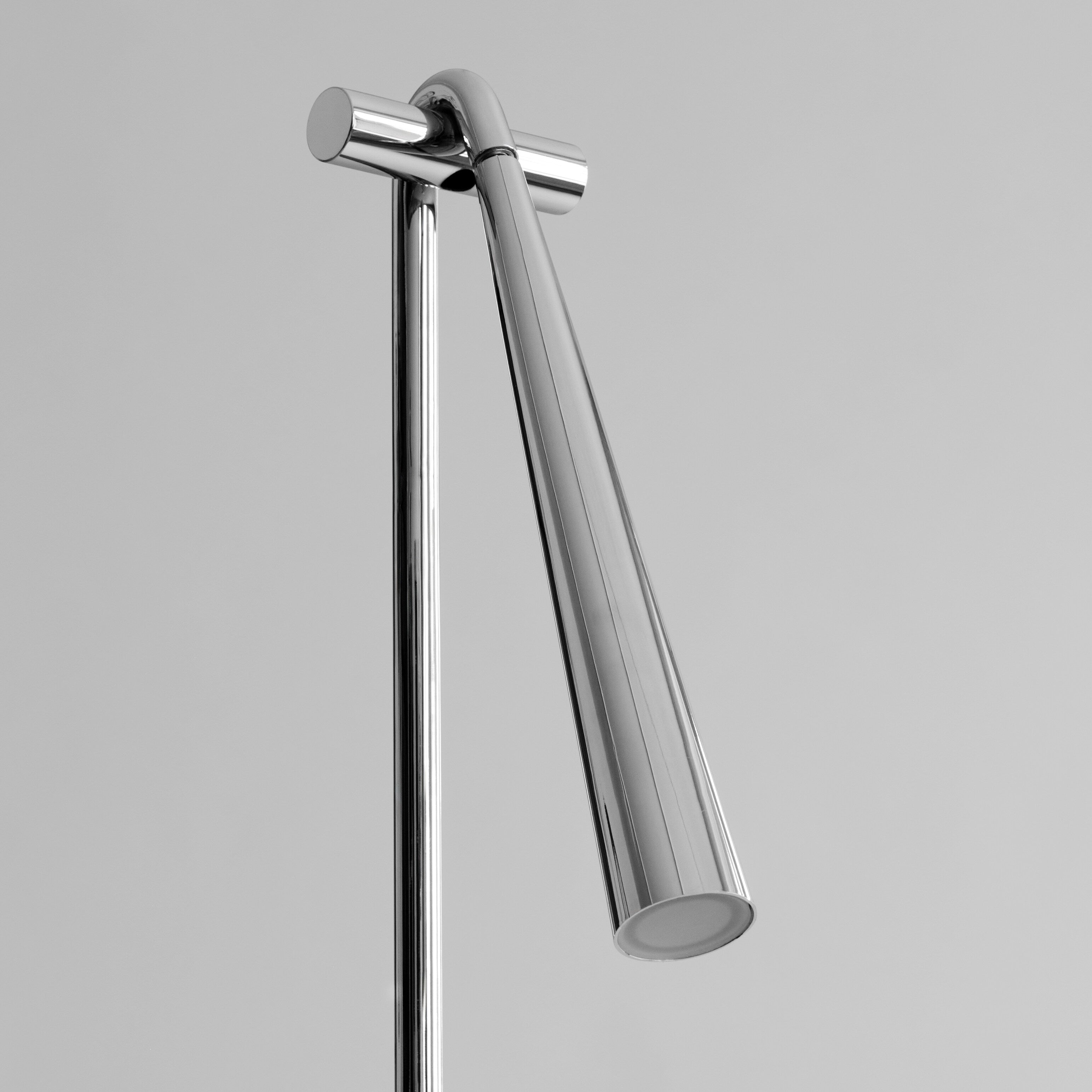 101 Copenhagen - Snake Floor Lamp - Chrome - Floor Lamp